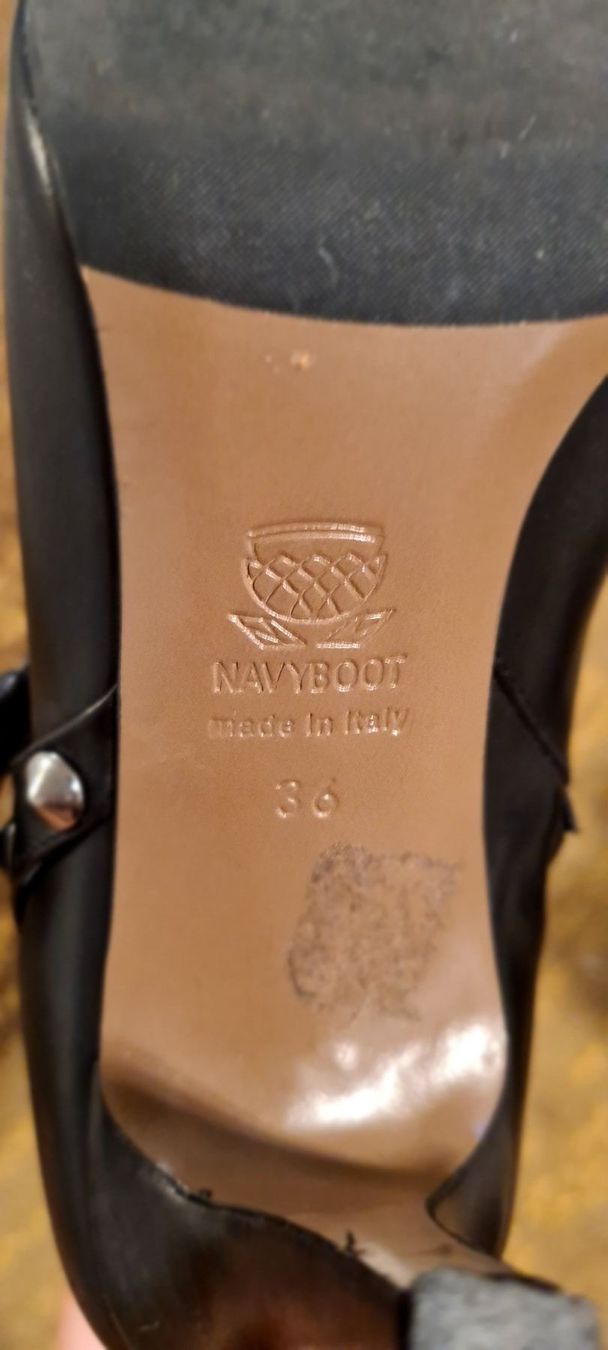 Navyboot Scarpe da donna: Navyboot Stiefeletten Gr.36 Schwarz – Usato da Baden venduto da slaesh 3