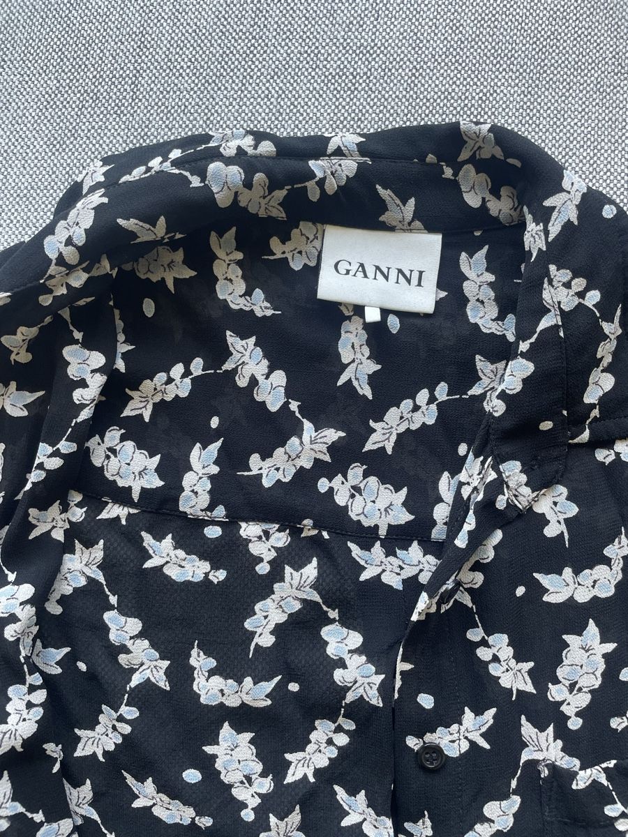 Ganni Camicette: Ganni bluse, xs – Usato da Brunnen venduto da nin_zx2s 1