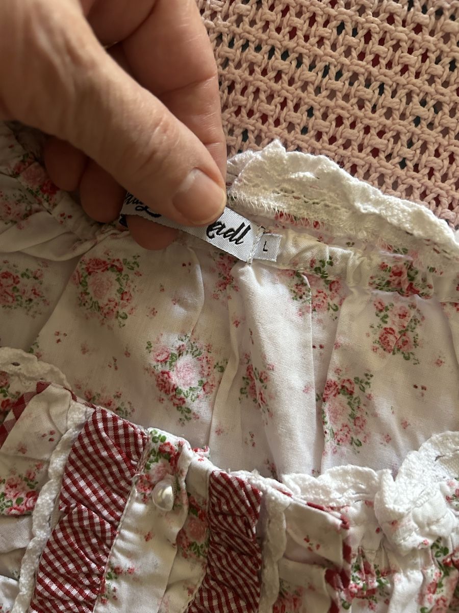 Blusen: Trachtenbluse mit Blumen – Gebraucht aus Winterthur von Sunshineandrain 3