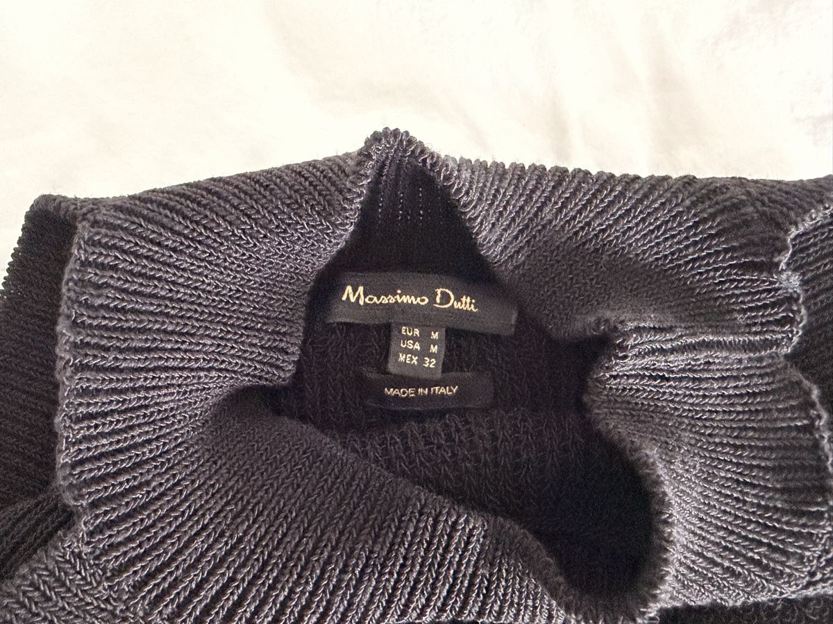 Massimo Dutti Tops: Black knit top  – Neuf (Voir description) à Buonas par mej_6s67 2
