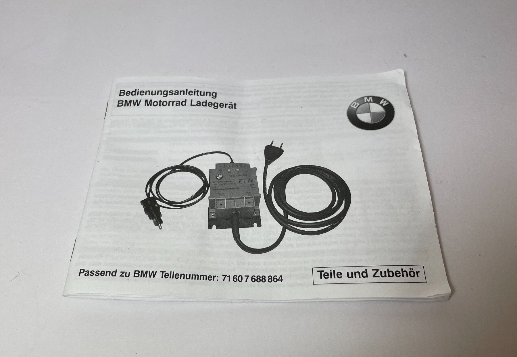 Chargeurs batteries: Chargeur de batterie Moto BMW type R – D'occasion à Chancy par alexFavre 6