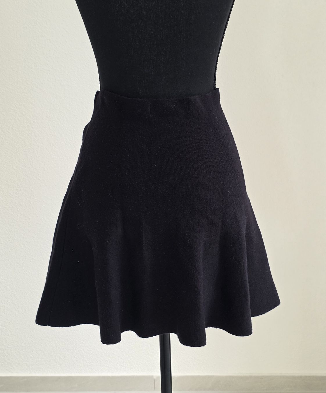Vero Moda Gonne: Rock VERO MODA schwarz Grösse L  – Usato da Rheinsulz venduto da Gilea 2