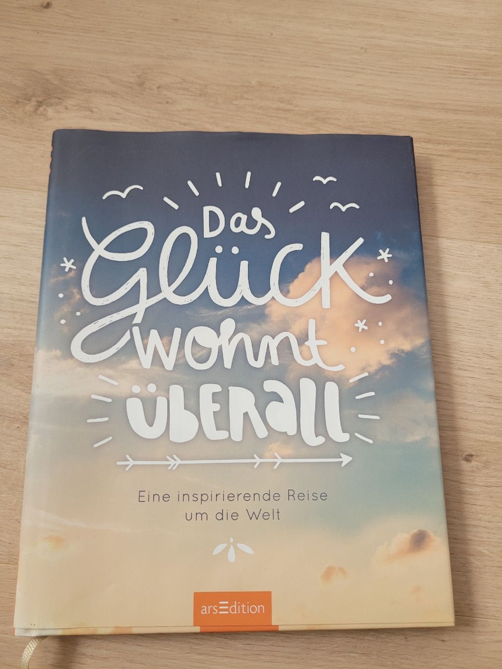 Libri: Buch "das Glück wohn überall" – Usato da Lupsingen venduto da sta_wgg5
