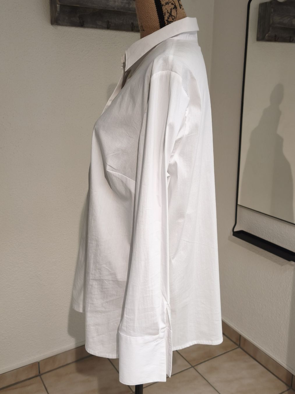 Blusen: Mona Hemd weiss Grösse 44 – Neu (gemäss Beschreibung) aus Emmetten von SecondhandSiska 1