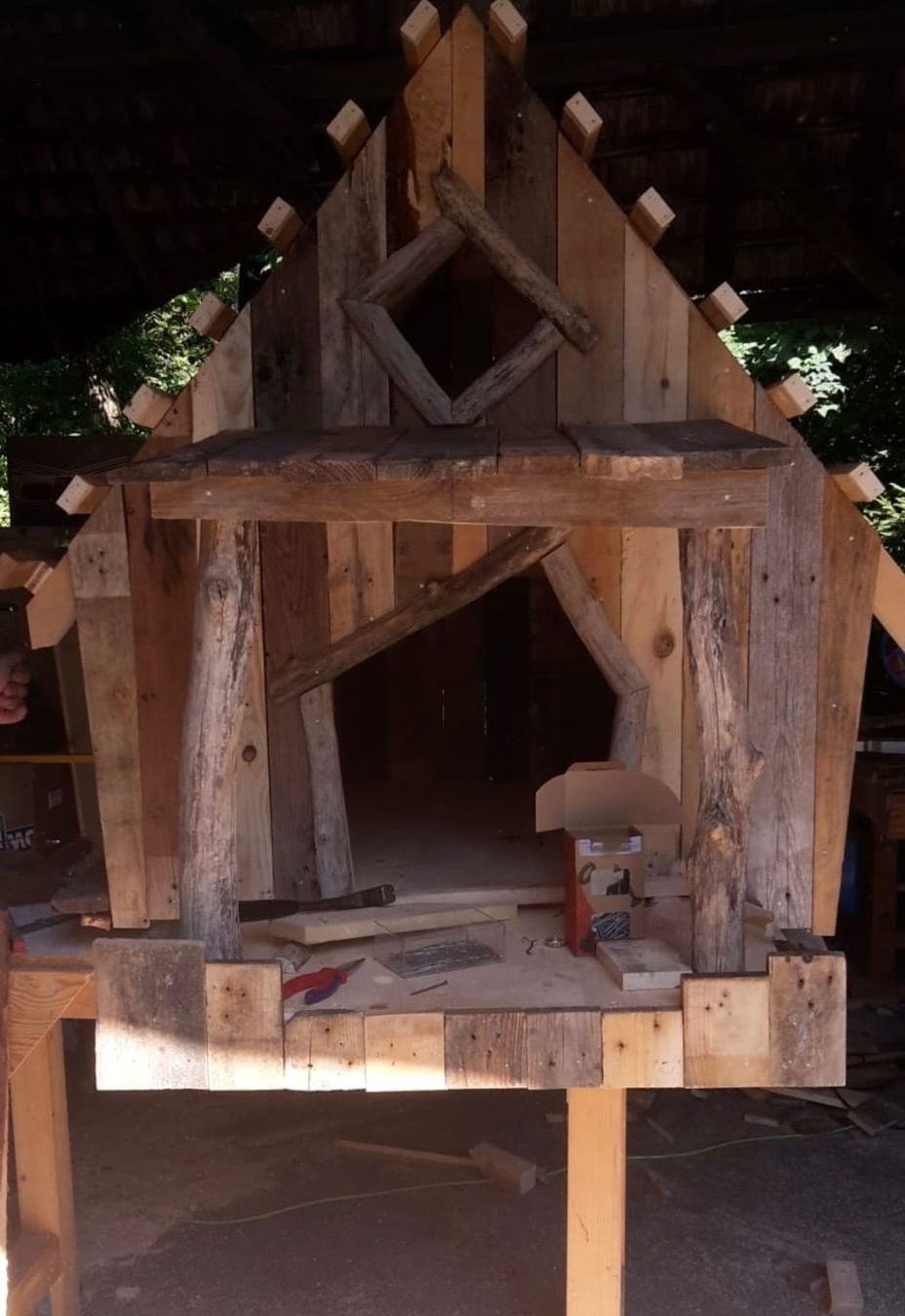 Cucce & Letti: Hundehütte alles Handarbeit – Usato da Tschugg venduto da Merzilla1 4