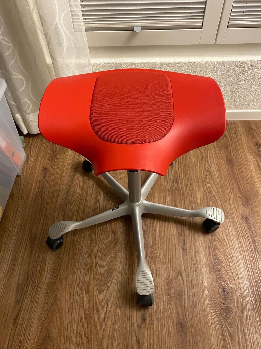 Håg Chaises: Bürostuhl von HAG Capisco – Neuf (Voir description) à Niederscherli par Zu03 3