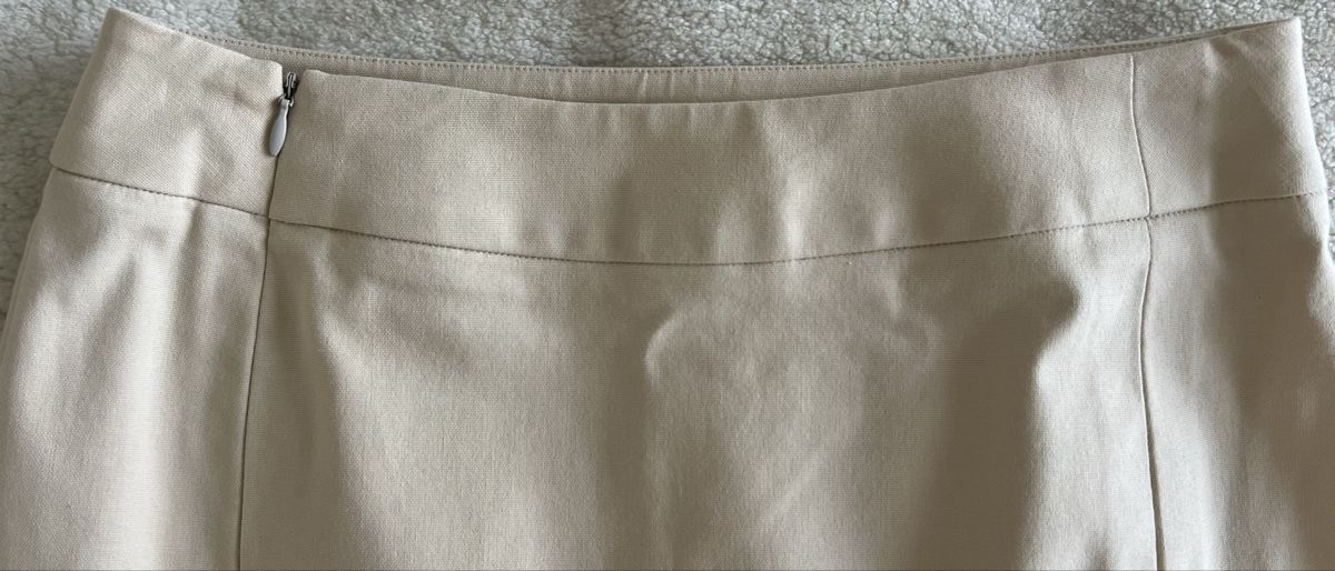Akris Jupes: Rock Akris beige  – Neuf (Voir description) à Uster par Family_Boutique 2