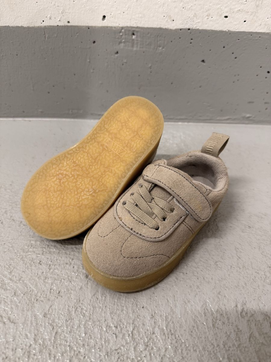 Zara Scarpe per ragazzi: Zara Kinderschuhe 21 – Nuovo (secondo la descrizione) da Urdorf venduto da nicofficial 1