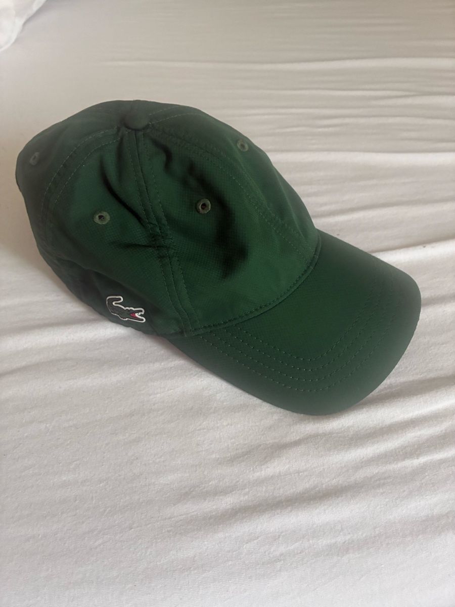 Lacoste Chapeaux, bonnets & casquettes: Lacoste Cap Dark Green One Size Good Condition – D'occasion à Zürich par Sergio.BR