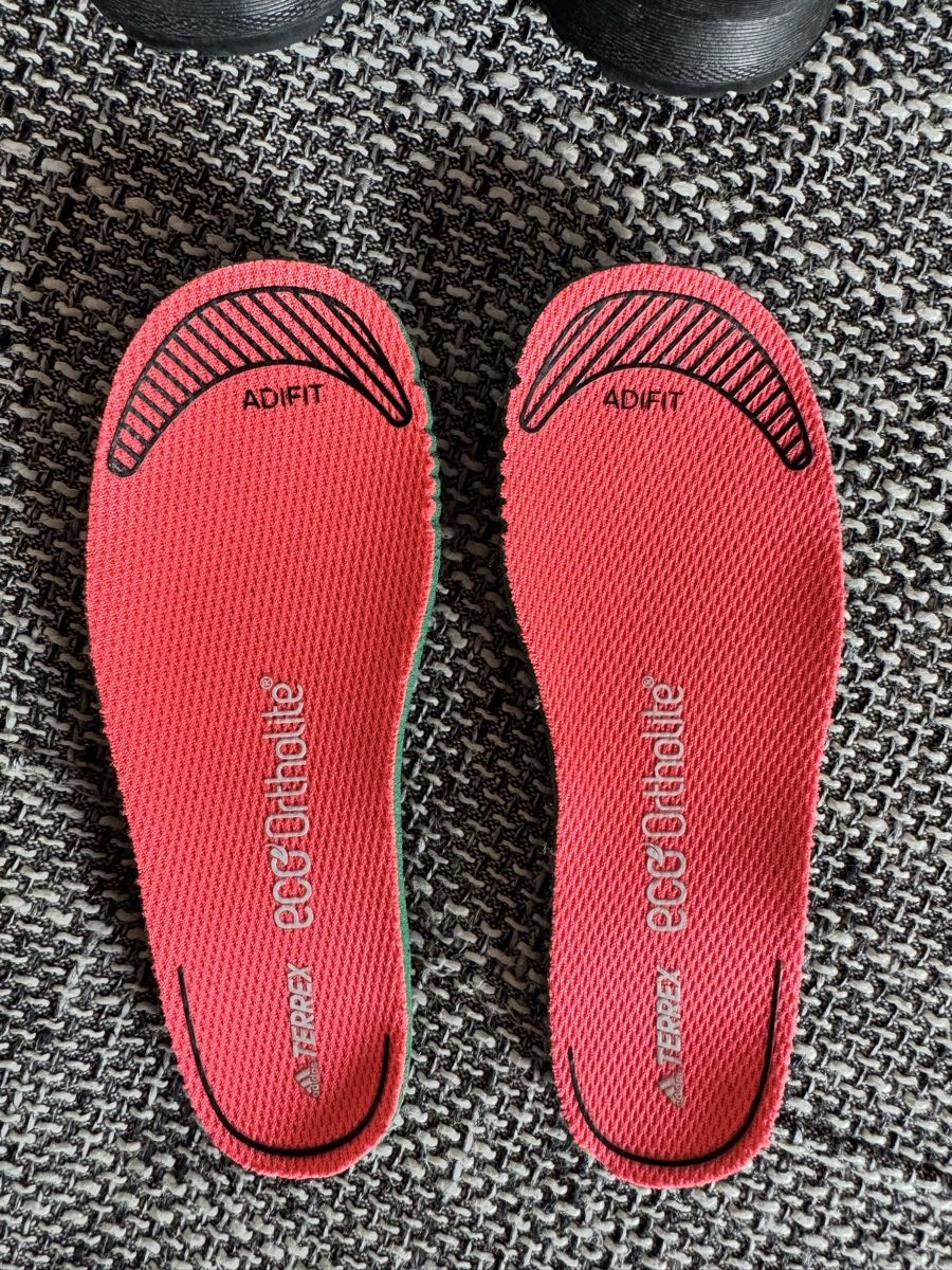 Adidas Scarpe per ragazzi: Adidas Terrex Trekkingschuhe Kinder Grösse 27 blau – Usato da Gommiswald venduto da Aloha.Spirit 6