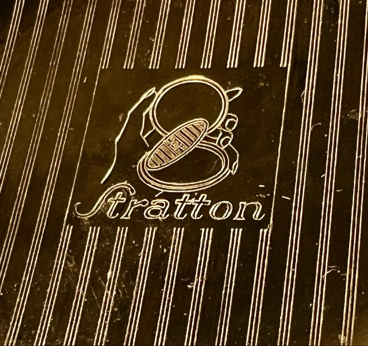 Make-up: Poudrier Vintage Stratton Doré Fabriqué en Angleterre – Usato da Genève venduto da DELIRBEADS 1