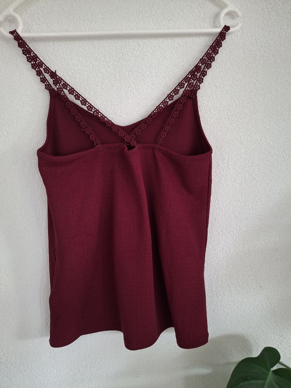 Top: Top Bordeaux, taille S-M – Usato da Riaz venduto da Fannyh97 1