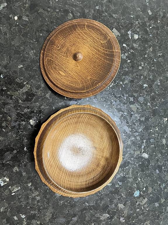 Articoli in legno: Holzdose mit Deckel, Vintage – Usato da Emmenbrücke venduto da paj_q8wx 2