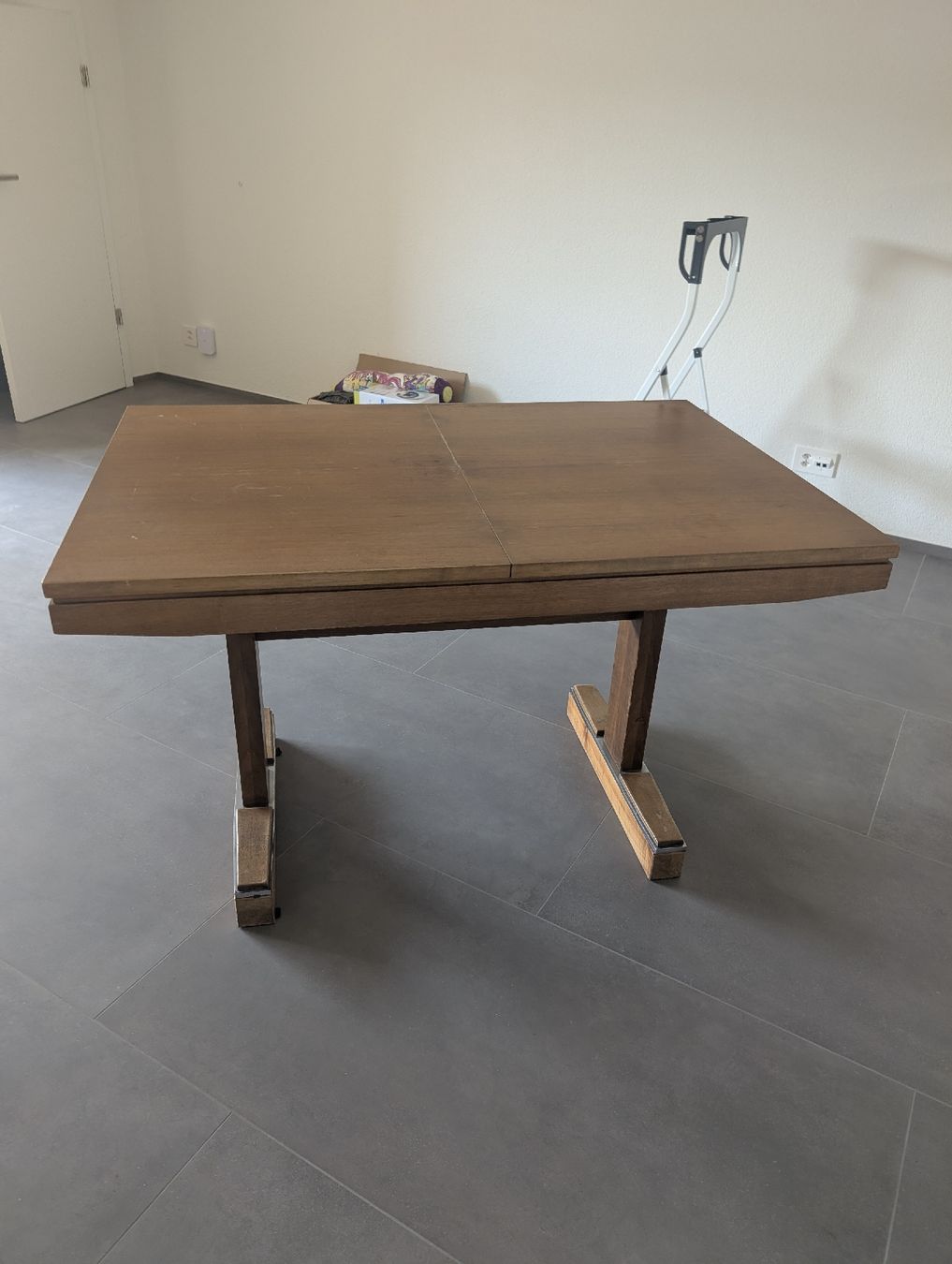Tische: Esstisch ausziehbar  – Gebraucht aus Schaffhausen von Luchetto_97