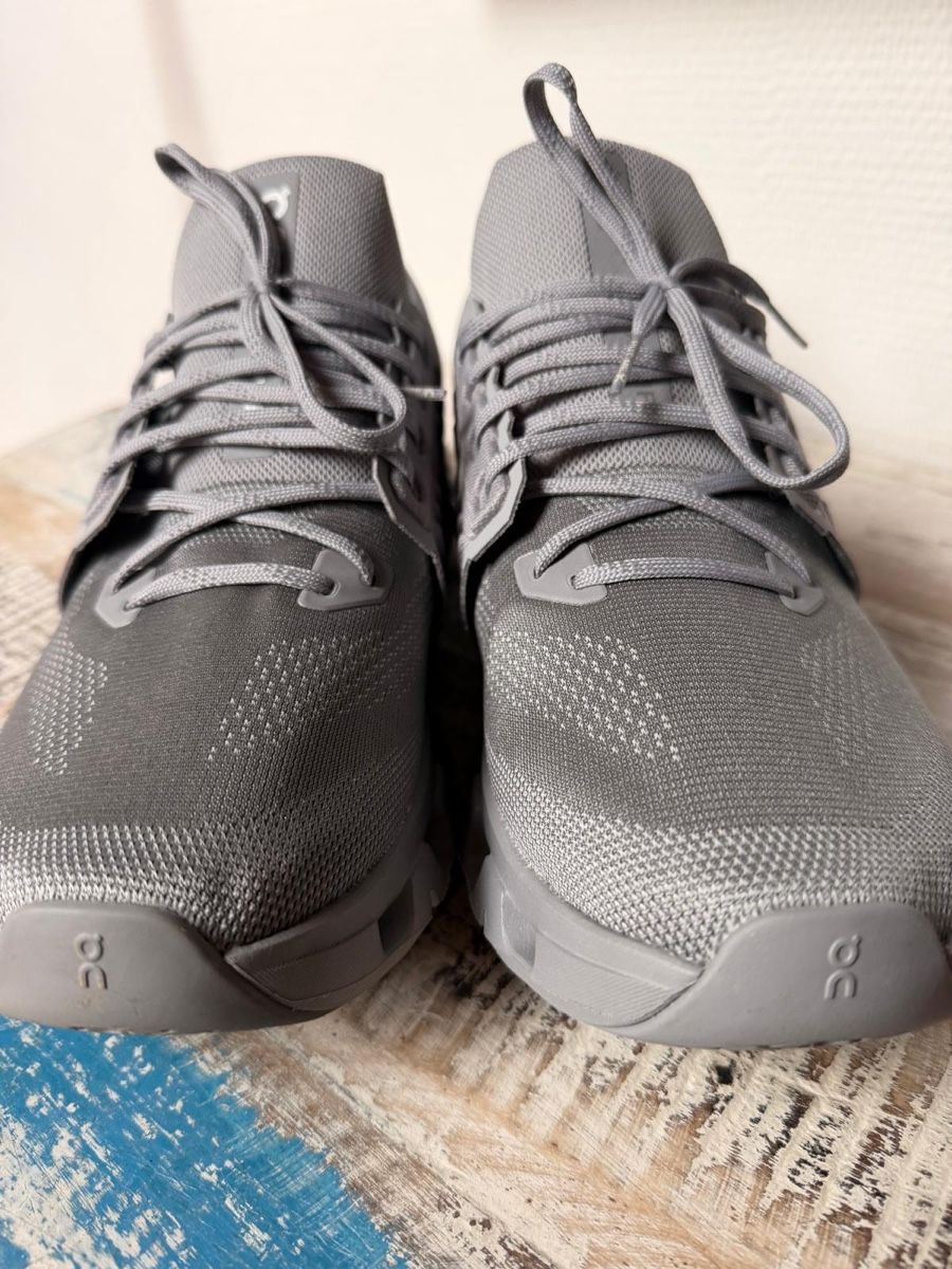 Herrenschuhe: Grey On cloud  trainers size 45 – Neu (gemäss Beschreibung) aus Glattbrugg von suz_8xg5 3
