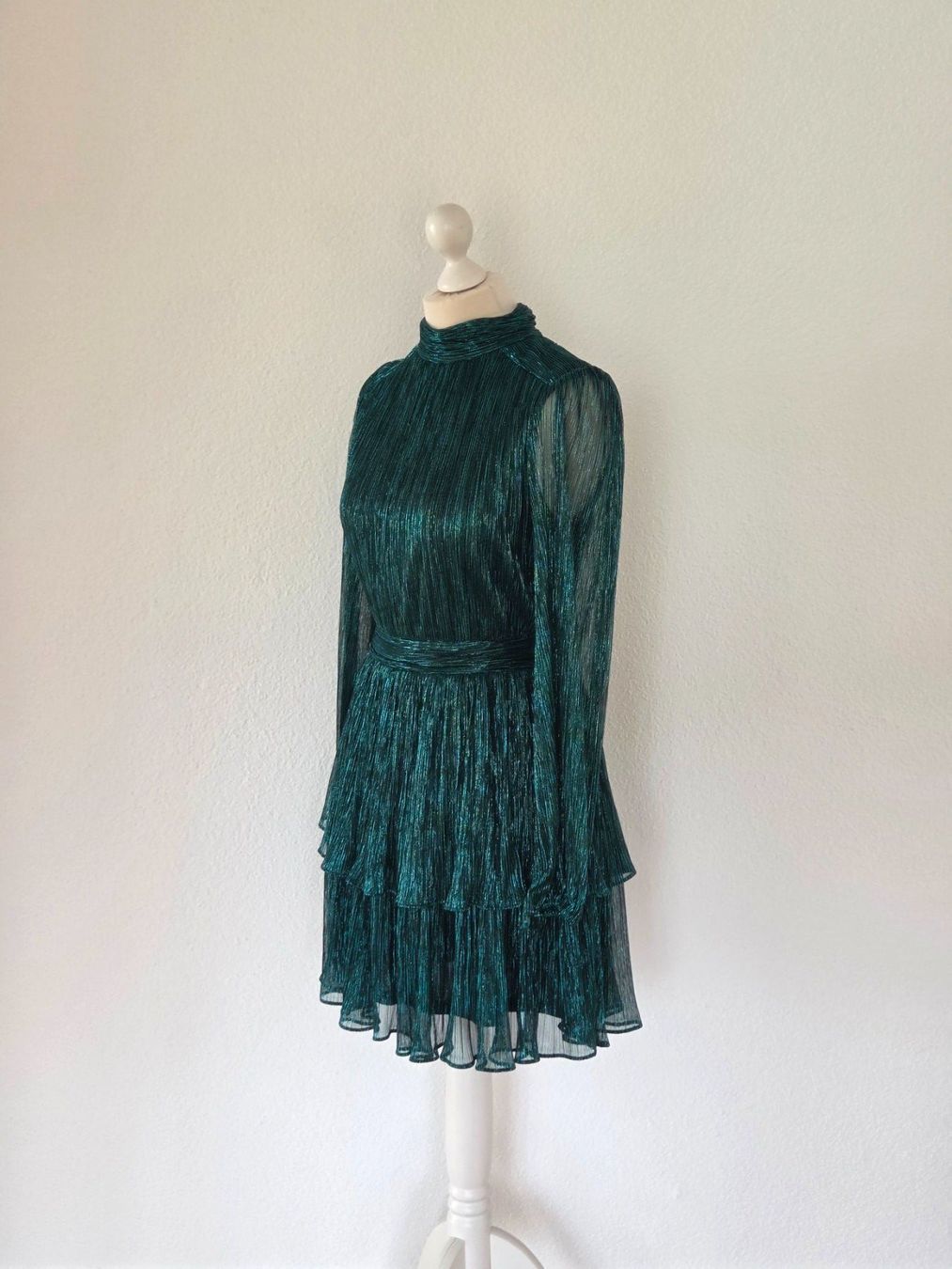Zalando Kleider: Kleid Forever New – Gebraucht aus Wängi von Bibo4. 1