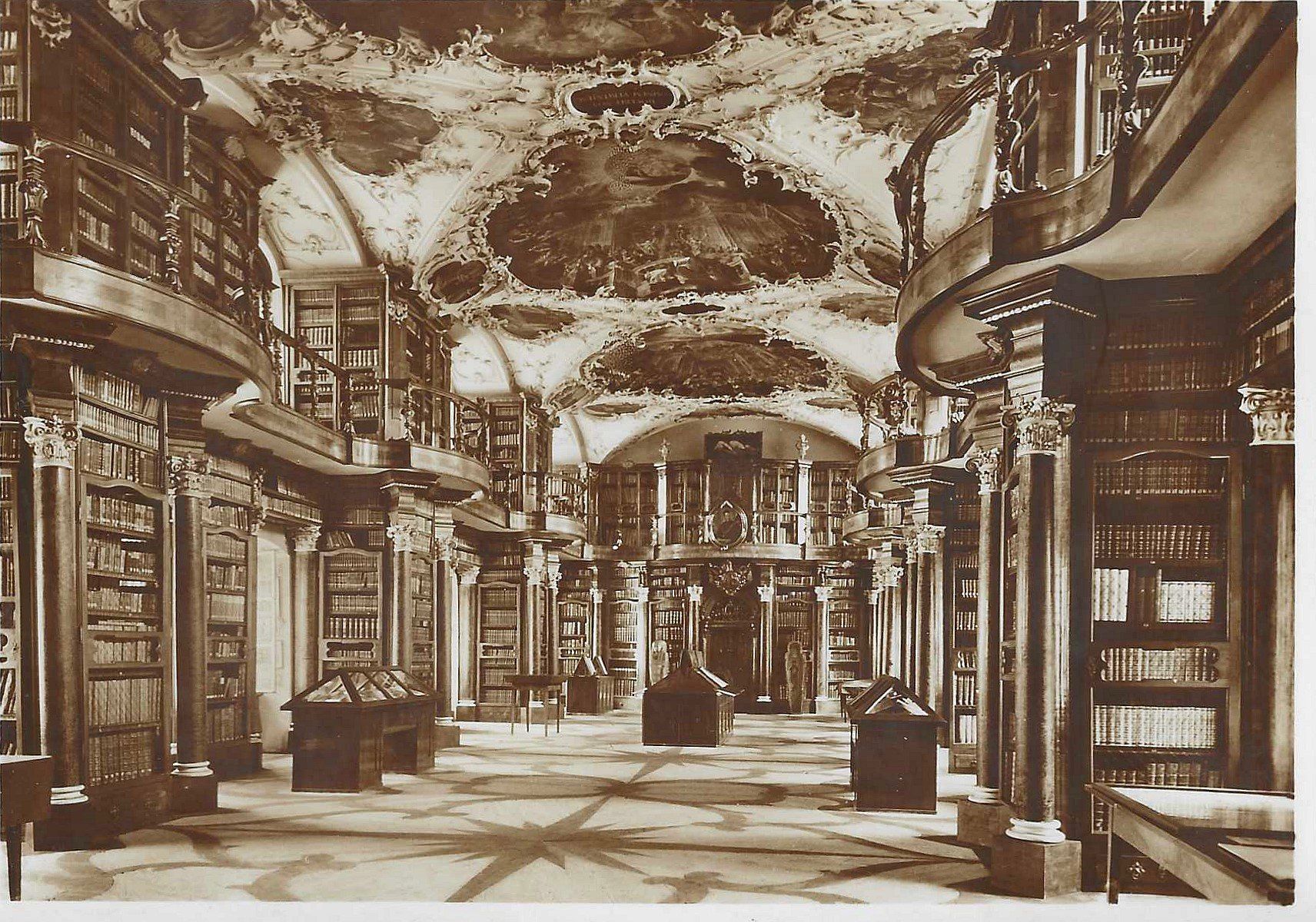 Cartoline postali: Ansichtskarte: Stiftsbibliothek St.Gallen – Usato da Luzern venduto da gil_9jtr