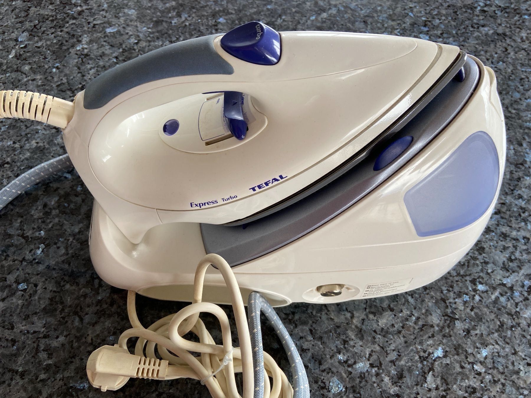 Tefal Ferri da stiro: Tefal Express Turbo Bügelstation – Difettoso da Beatenberg venduto da buy2you 7