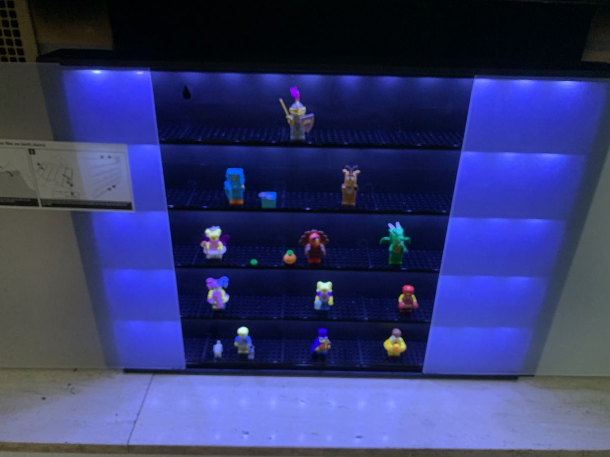 Lego Baukästen: Top Lego Minifiguren Sammlung mit beleuchteter Rahmen – Neu (gemäss Beschreibung) aus Wegenstetten von Sportcrispy 5