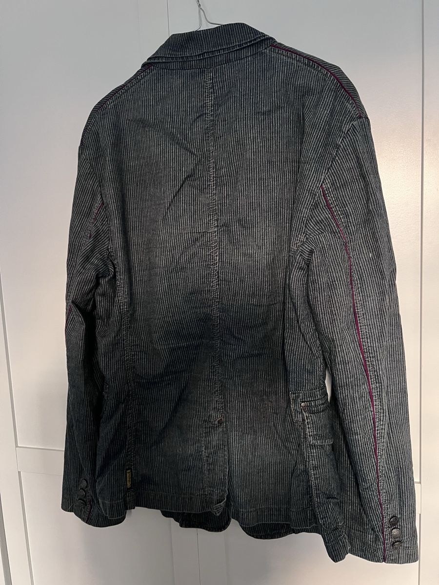 Armani Giacche: Armani Jeans Jacket – Usato da Pregassona venduto da kat_zh5d 1