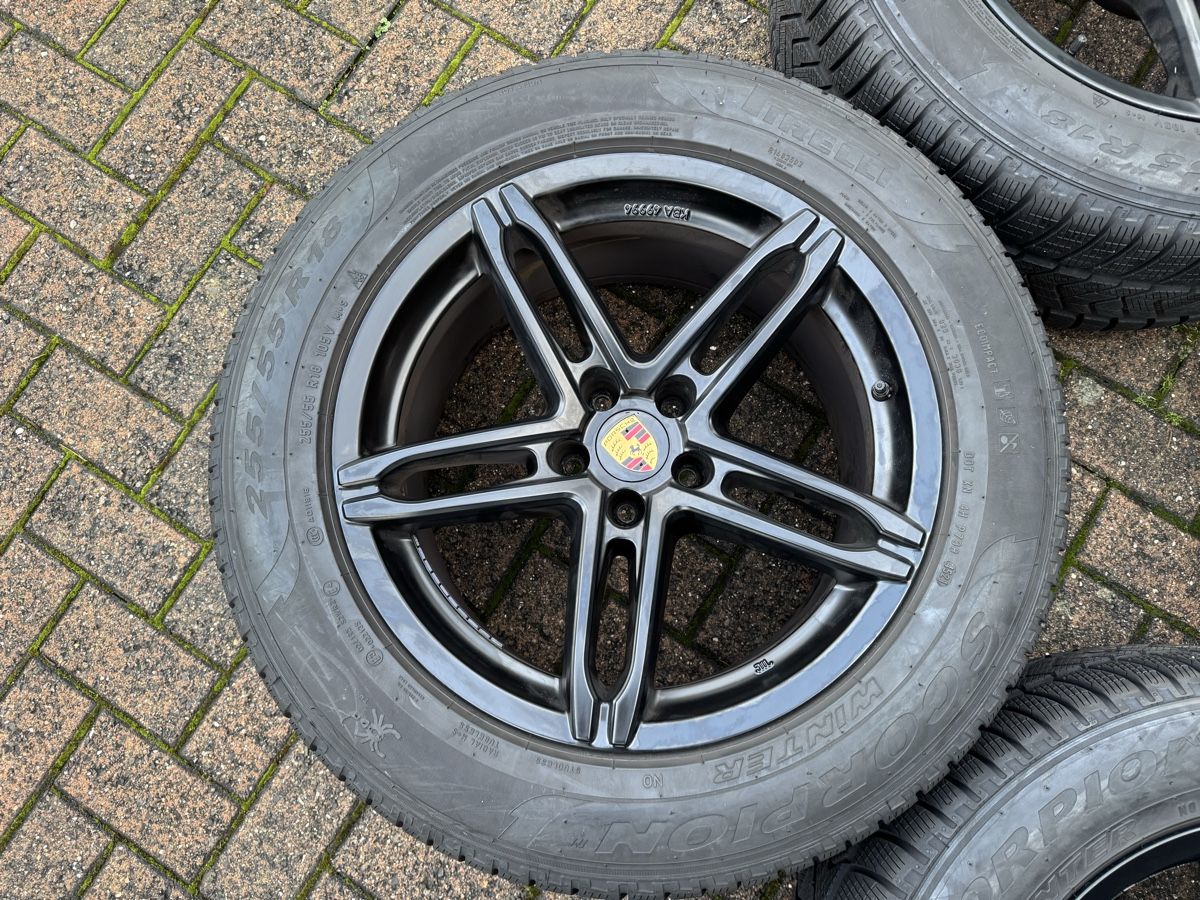 Pneumatici & Ruote complete: Felgen Komplett Winterräder Porsche Macan – Usato da Aristau venduto da 020214 4