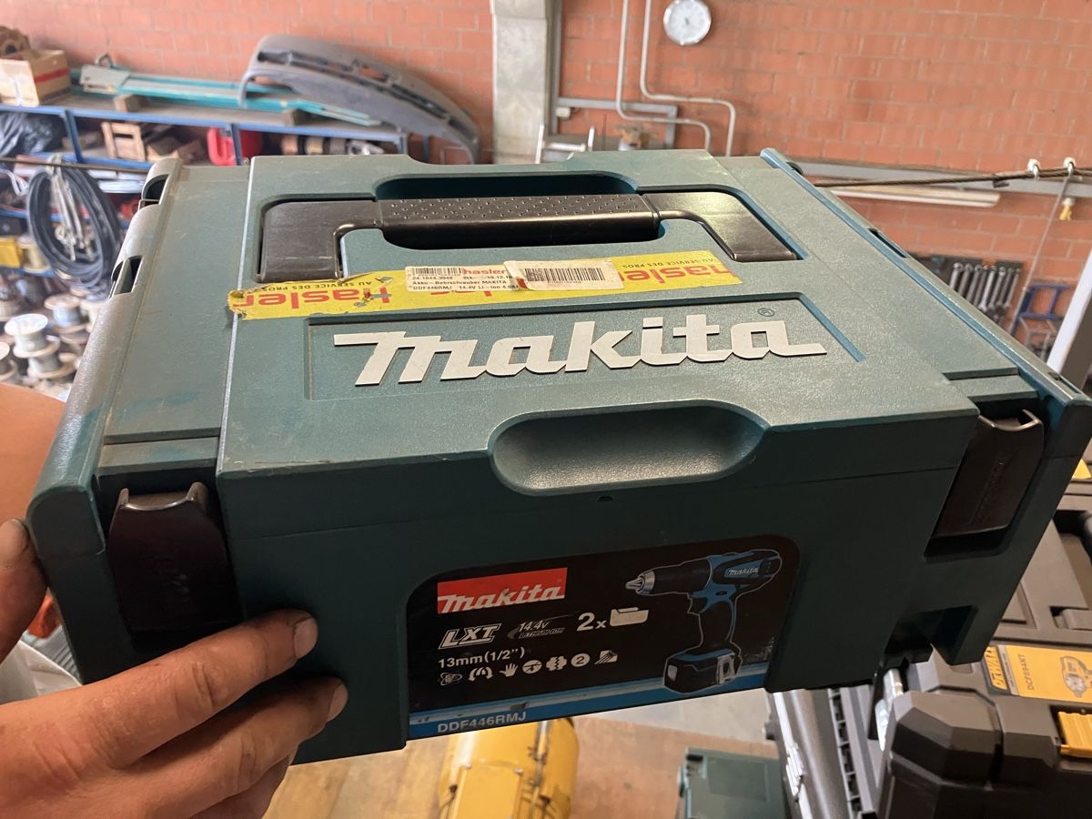 Makita Alle Werkzeuge: Koffer Makita – Gebraucht aus Islikon von