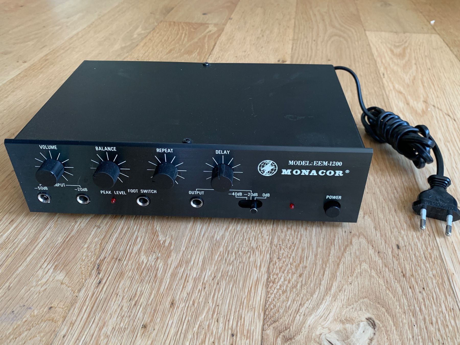 Monacor Console di mixaggio: Elektronisches Hallgerät, Retro, analog – Nuovo e nell'imballaggio originale da Wildegg venduto da Elefant42