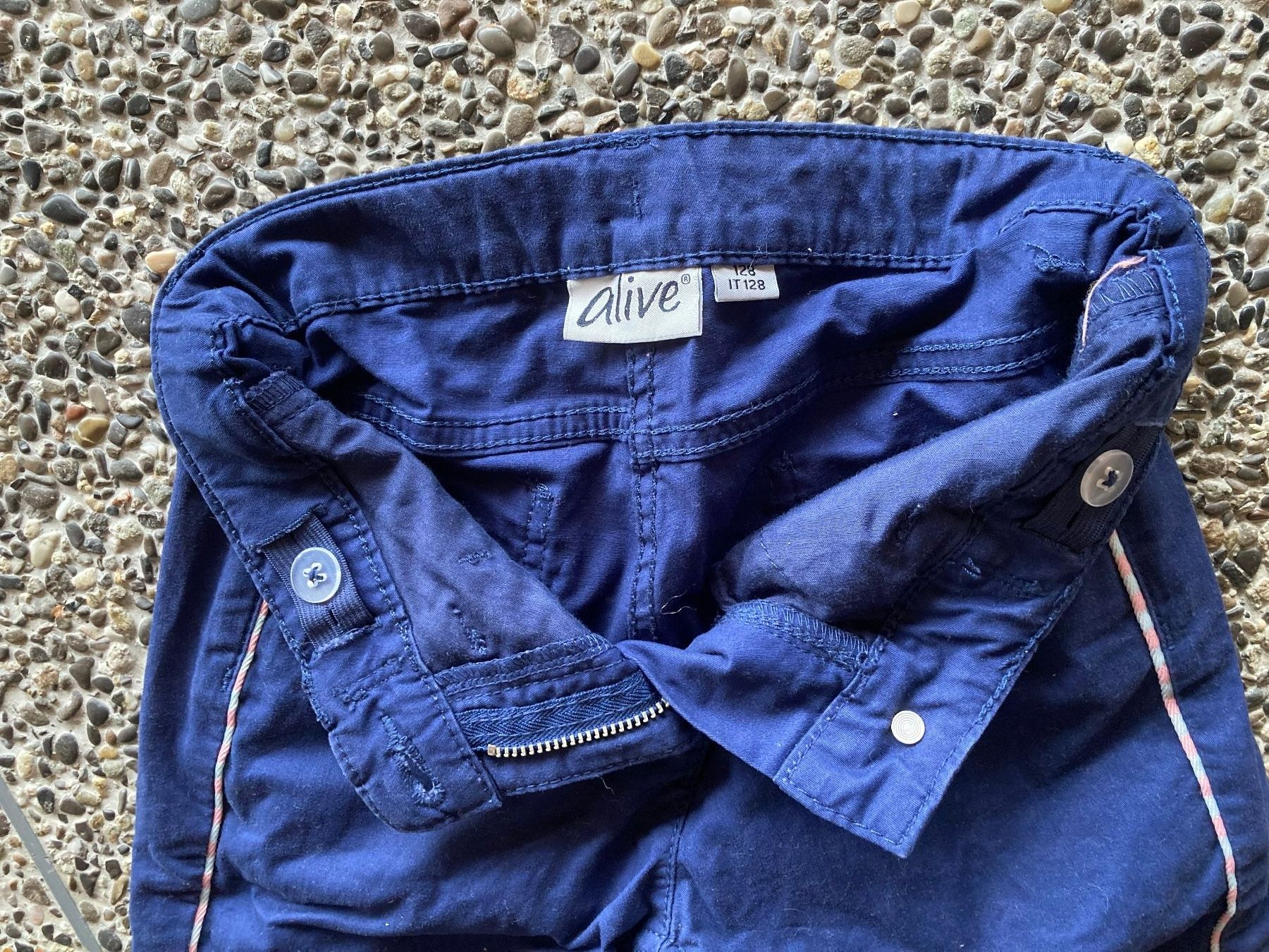 Pantaloni: kurze Hose / 3/4 Hose, Gr. 128 – Usato da Aetingen venduto da Nadinsky 1