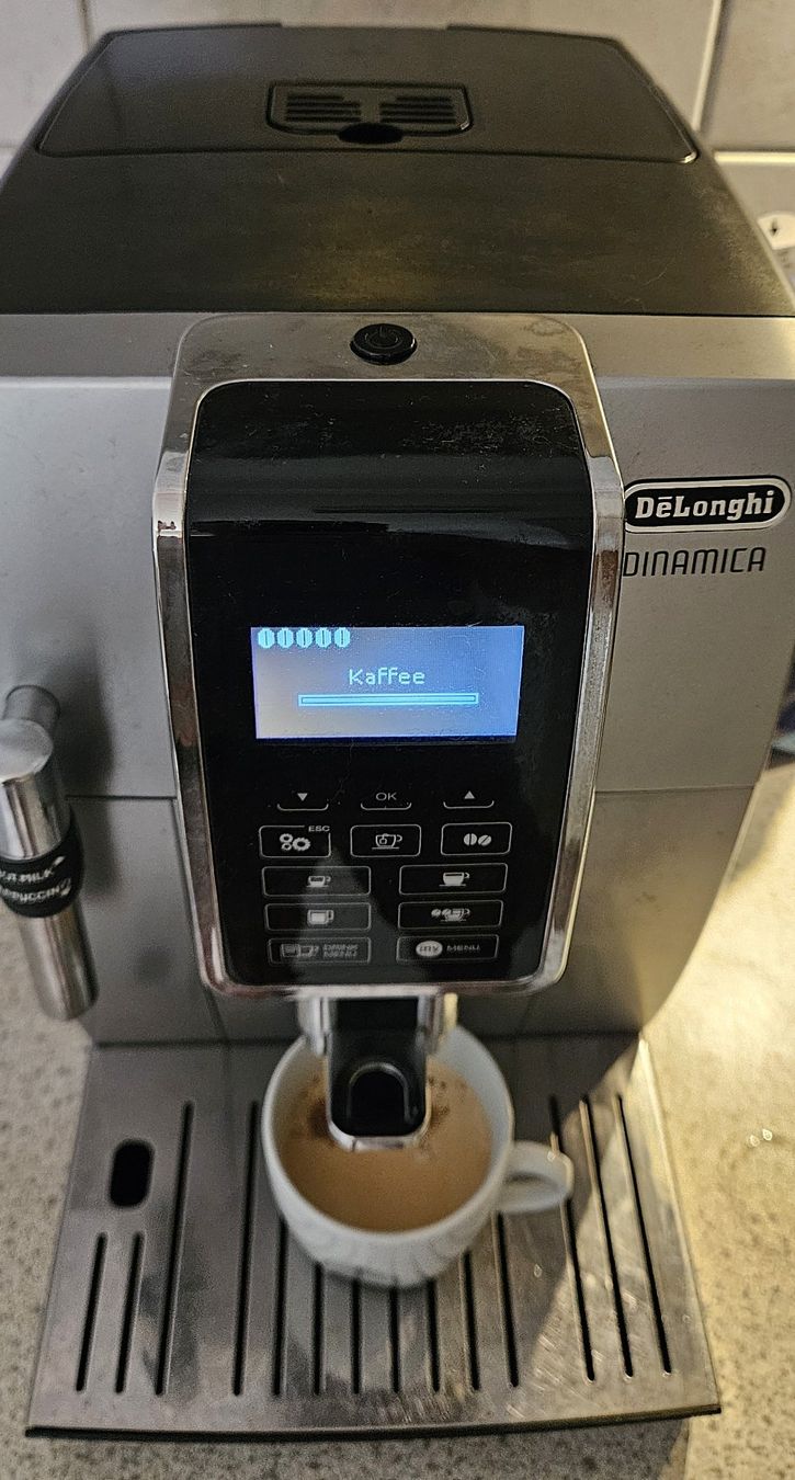 De'Longhi Macchine per caffè & Macchine per espresso: DeLonghi ECAM350.35.SB – Usato da Zürich venduto da mimi_zh 7