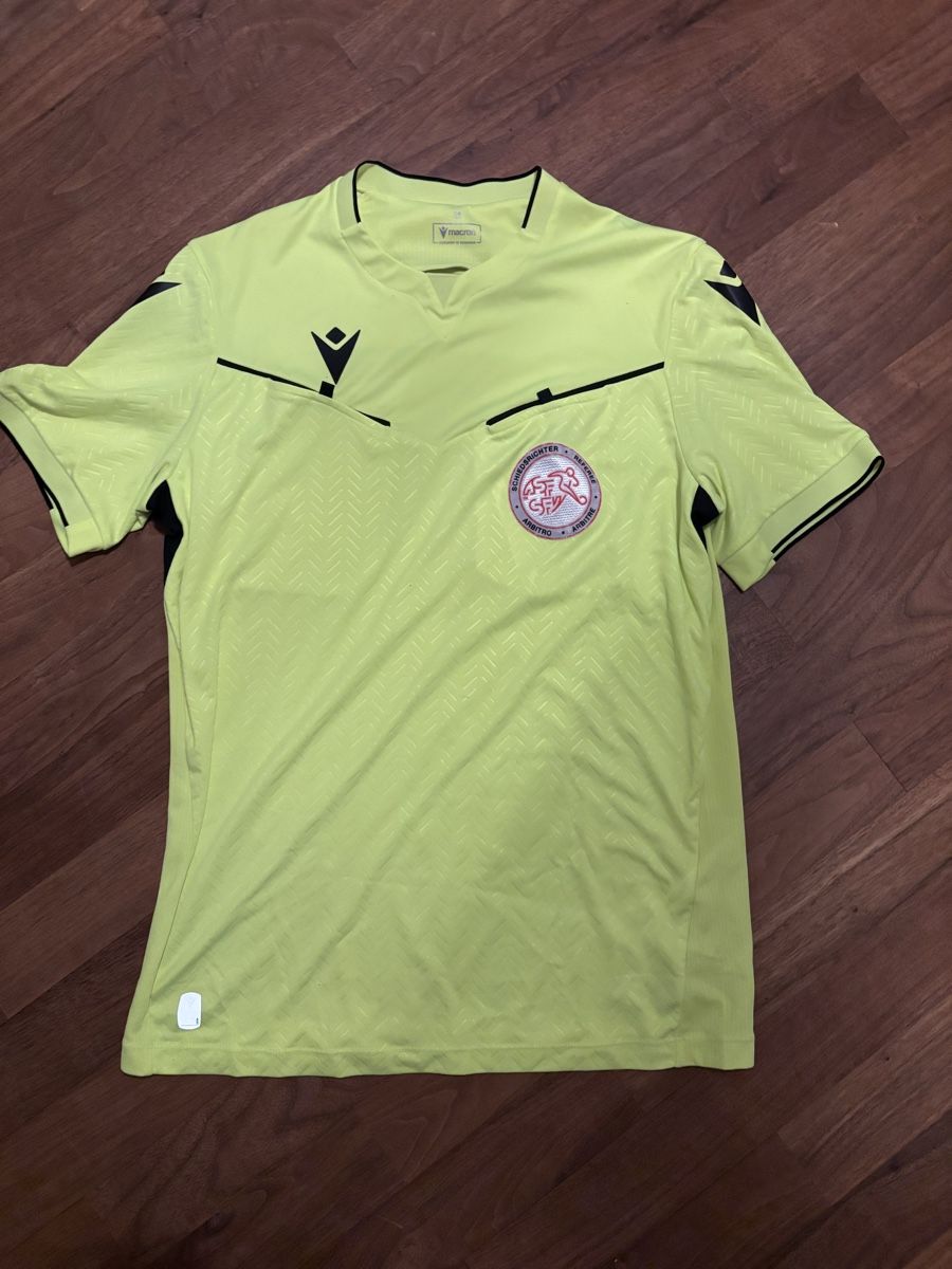 Canottiere & Pantaloni: Macron Schiedsrichter Trikot Set – Usato da Küssnacht am Rigi venduto da Philmussi 3