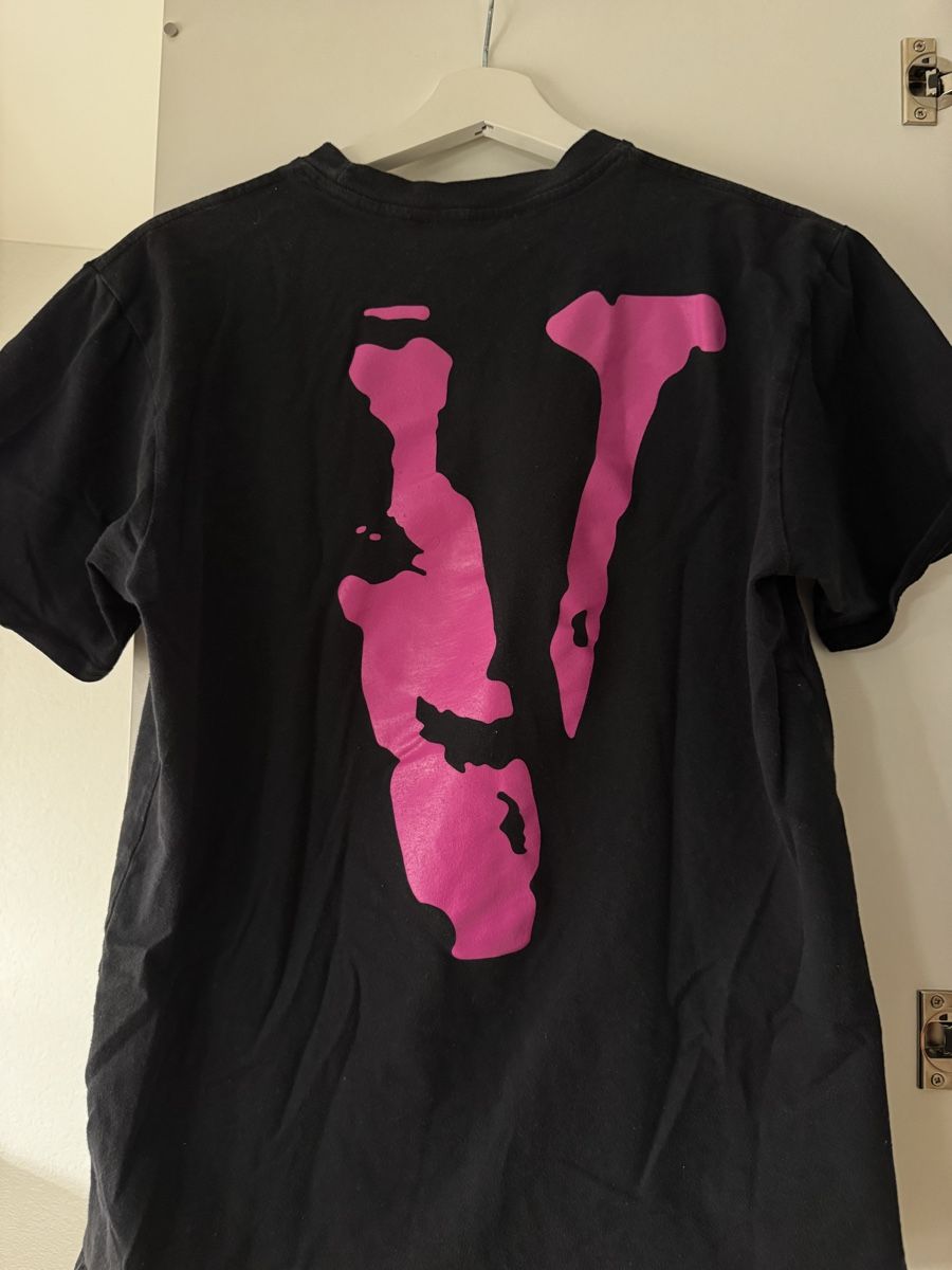 Vlone T-shirt: Vlone Shirt - Size S – Usato da Root venduto da lostangels00