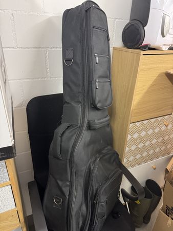 Gitarrentasche schwarz sehr guter Zustand