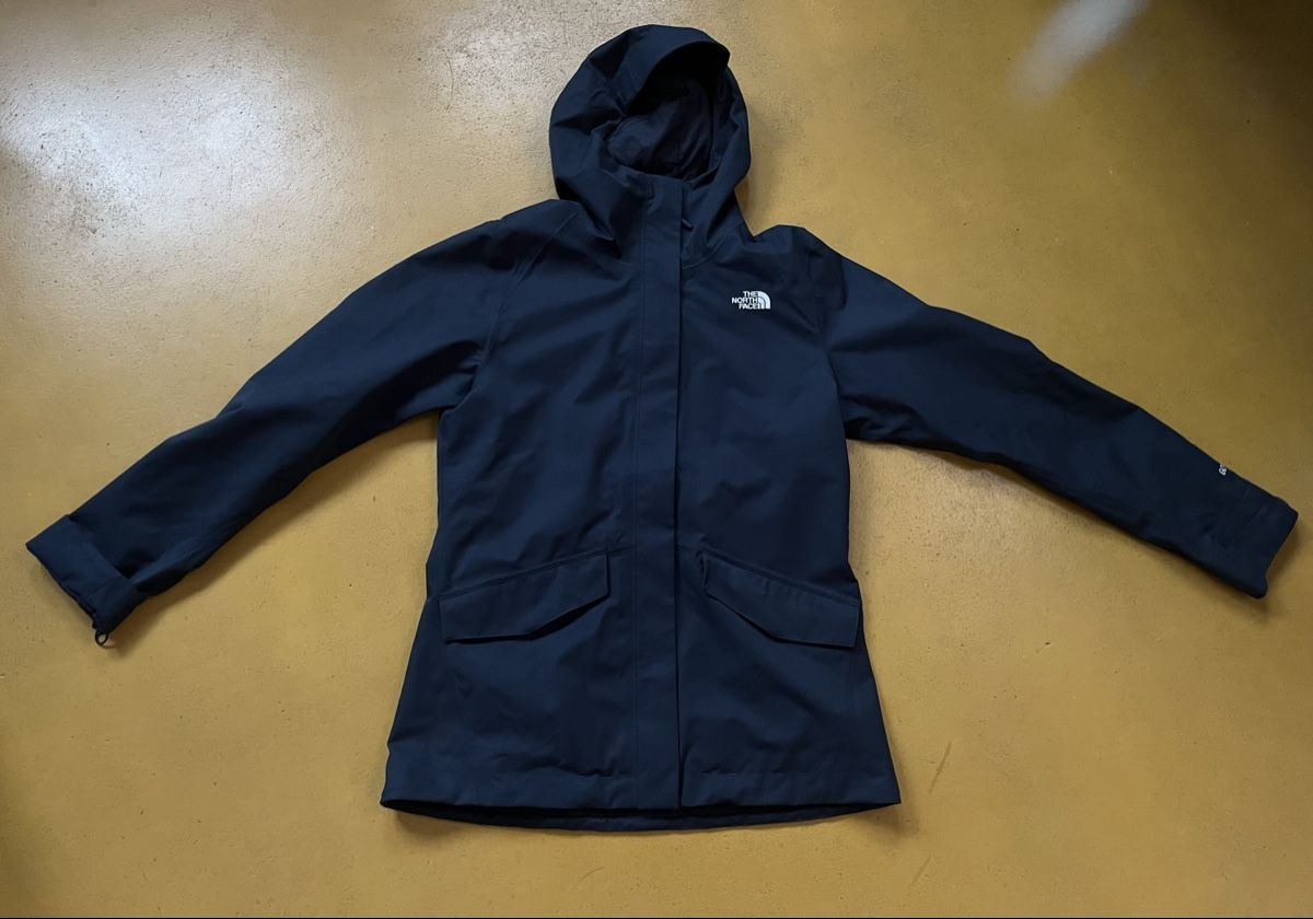 North Face Giacche: Regenjacke – Nuovo (secondo la descrizione) da Bubikon venduto da shaolin01