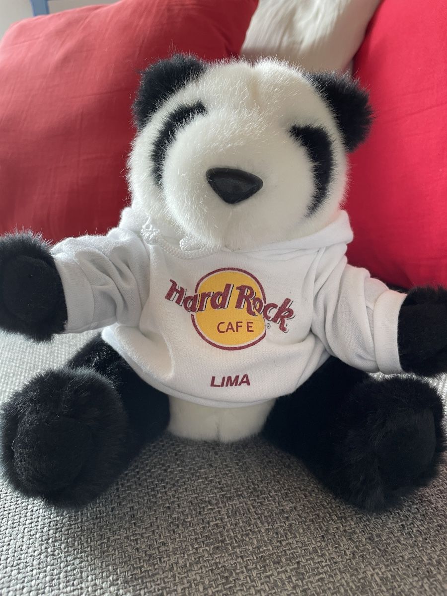 Spielzeuge: Hard Rock Cafe Pandabär aus LIMA – Gebraucht aus Sissach von dancing01