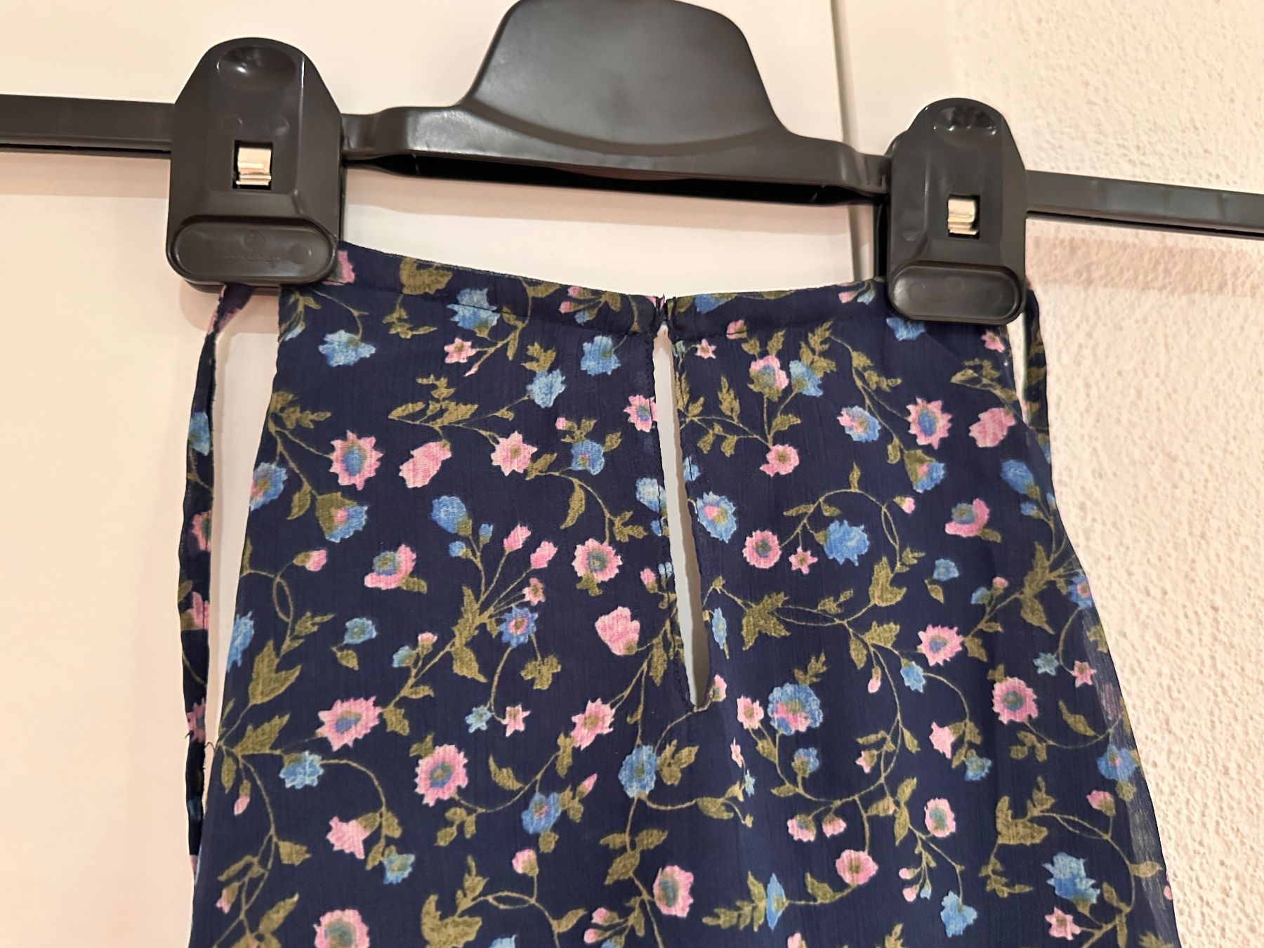 Abercrombie Kleider: Sommerliches Maxikleid mit Blumenmuster, Grösse S/36 – Gebraucht aus Tuggen von wollistar 5