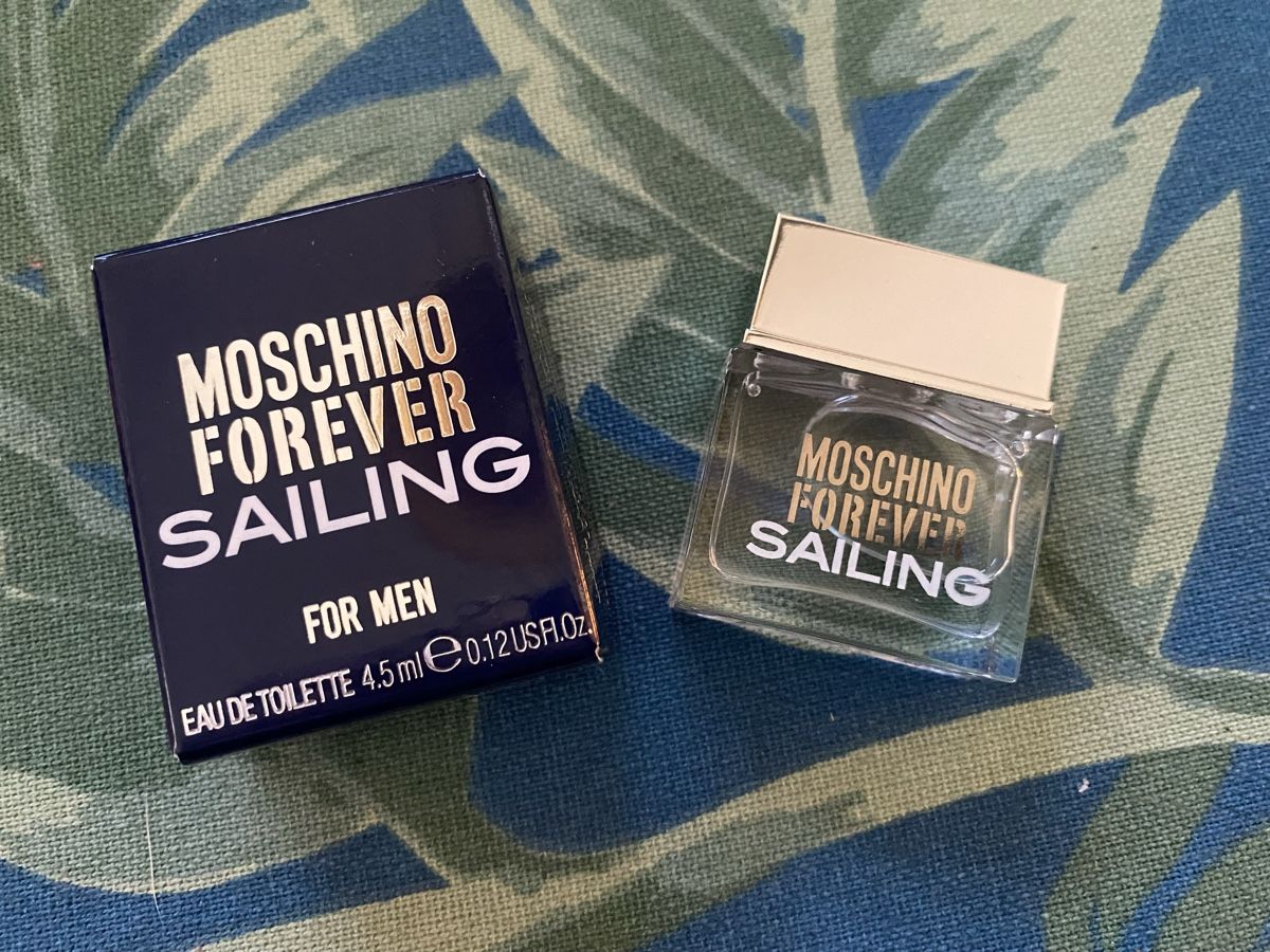 Moschino Parfums & Eau de Toilette: Miniature Moschino Forever Sailing – Neuf avec emballage d'origine à Bouveret par wes_7zll