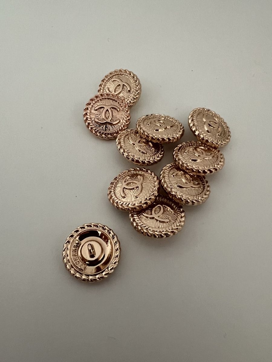 Knöpfe: Chanel buttons 10  – Neu (gemäss Beschreibung) aus Zollikon von jud_cmm9 2