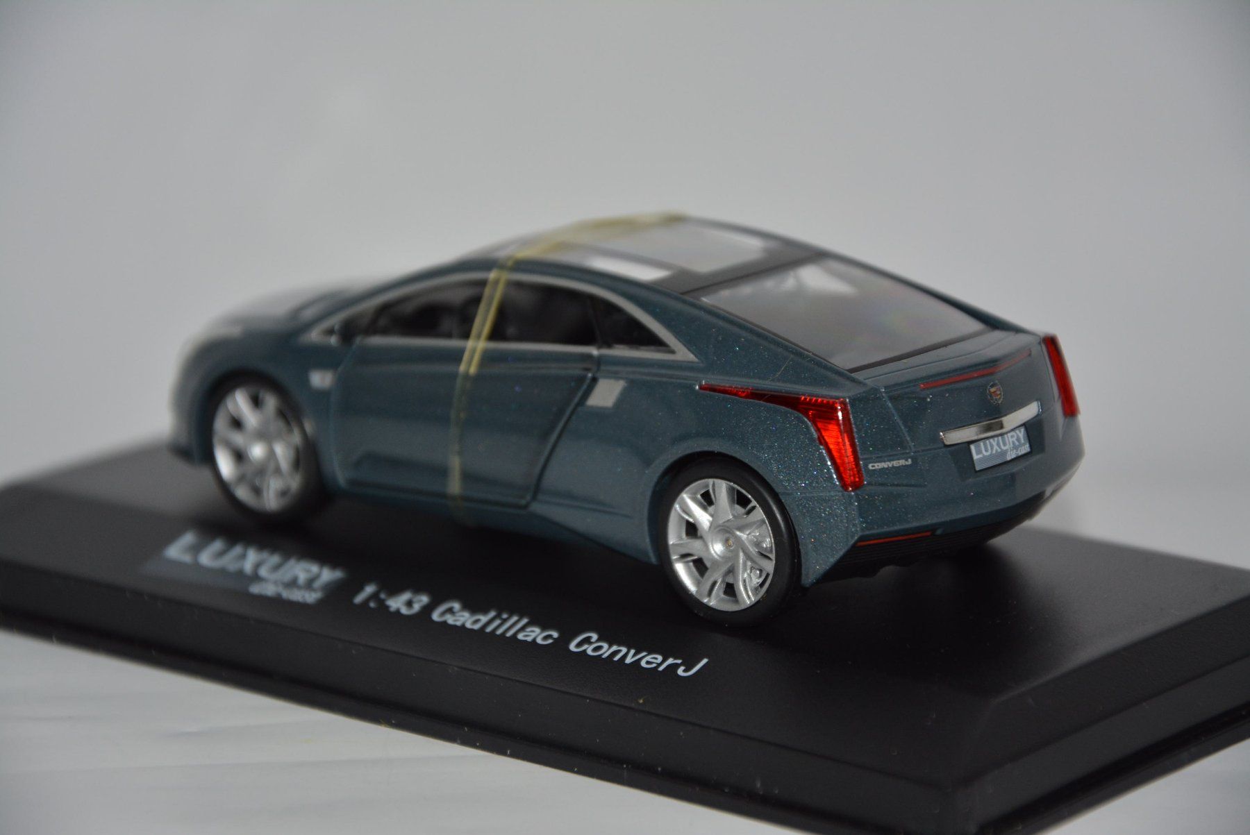 Modellautos: Cadillac Conver J Concept , Luxury , 1:43 – Neu und originalverpackt aus Goldach von Feivel9 8