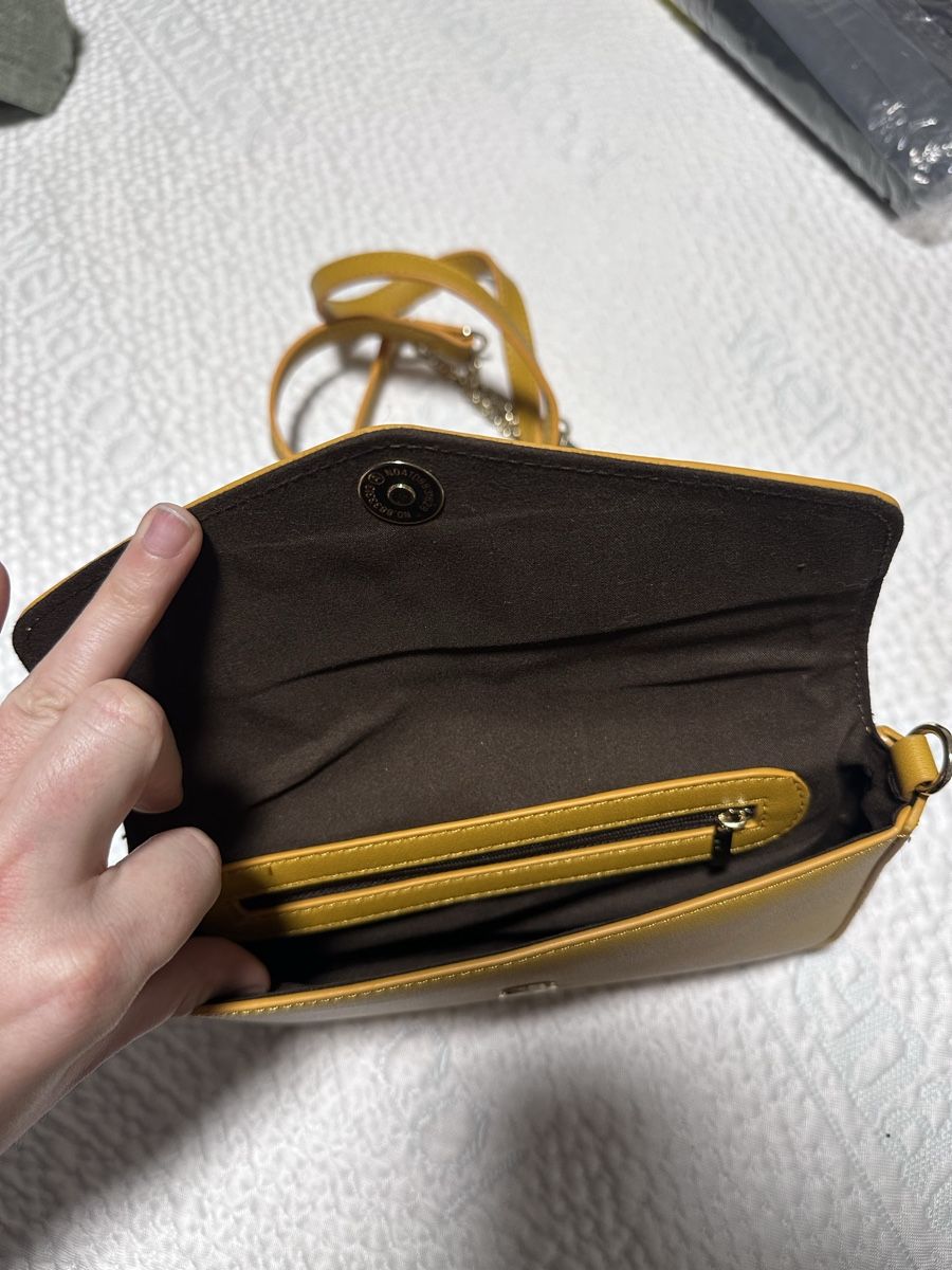 Borse da donna: Elegante Senfgelbe Clutch – Usato da Gossau SG venduto da Nisu98 2