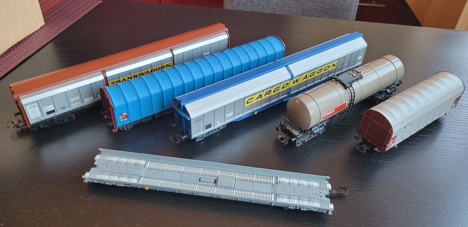 Modelleisenbahnen: Güterwagen H0 – Gebraucht aus Hettiswil von kuese85