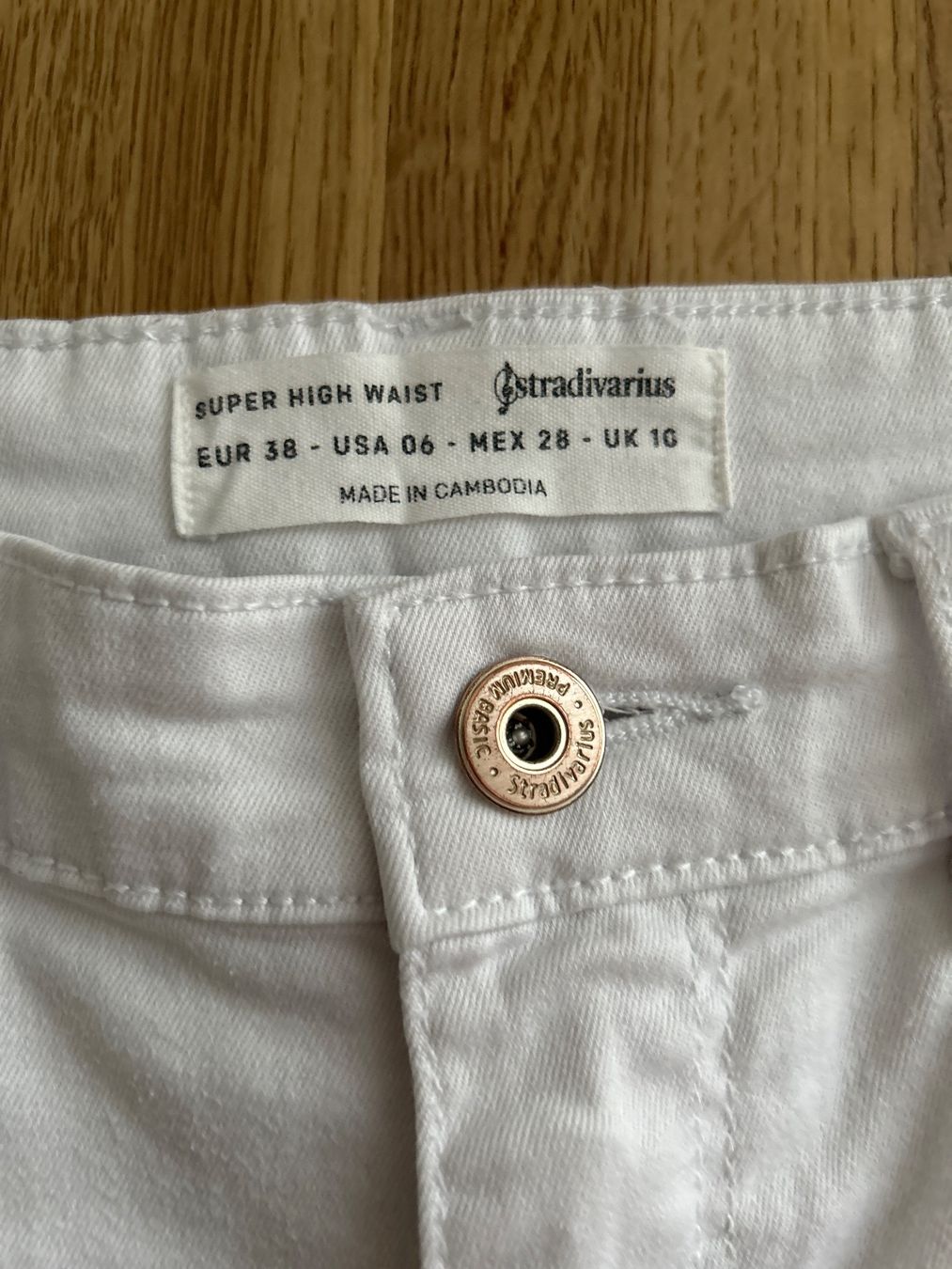 Stradivarius Jeans: Jeans Stradivarius 38 – Usato da Oberrüti venduto da ChoCoc 2