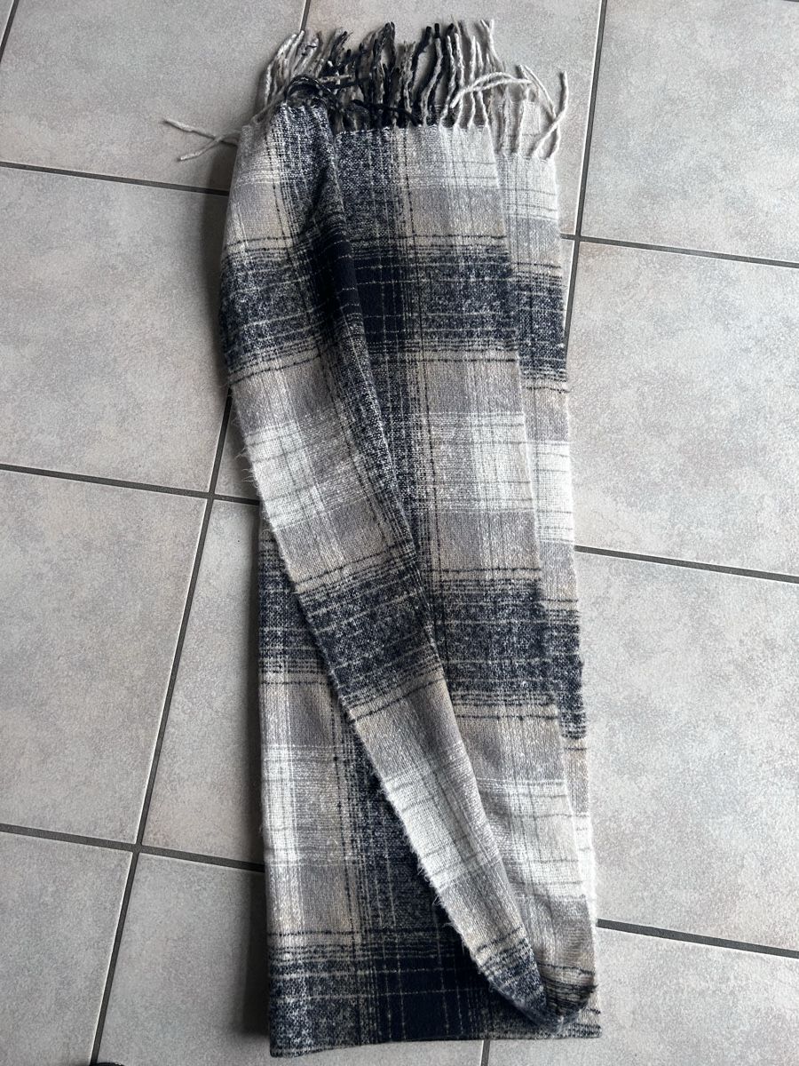Foulard & Sciarpe: Schal – Usato da Langenthal venduto da Nadia075