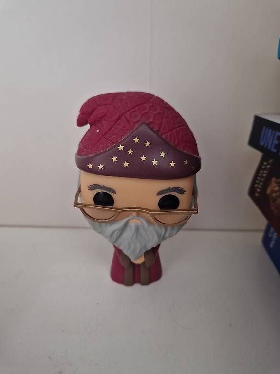 Statuette: Figurine POP Albus Dumbledore – Usato da Palézieux-Village venduto da oce_yc95