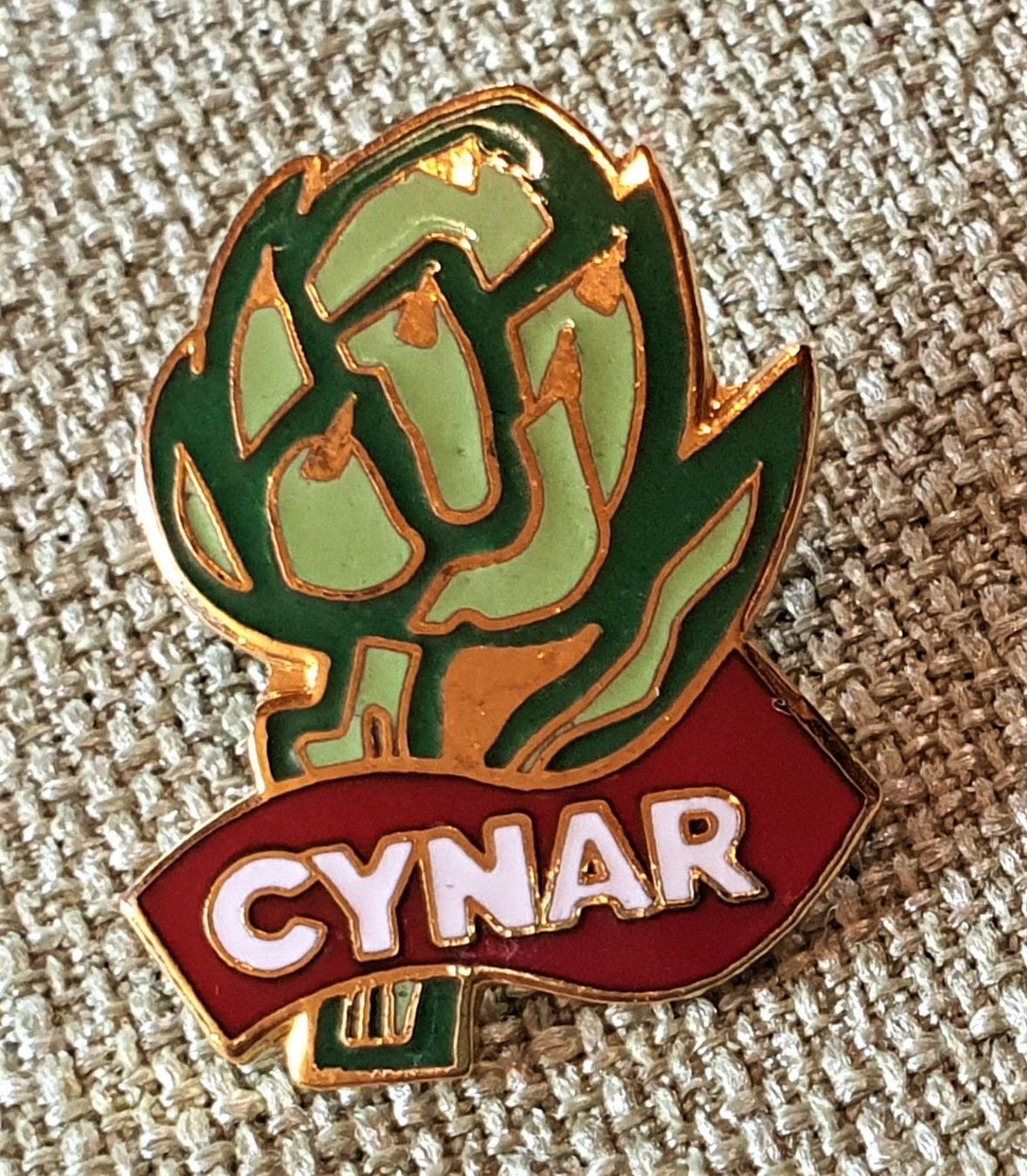 Placchette & Badge: E830 - Pin Mondo - Cynar Artischocke – Usato da Reinach BL venduto da Boston-Verkauf