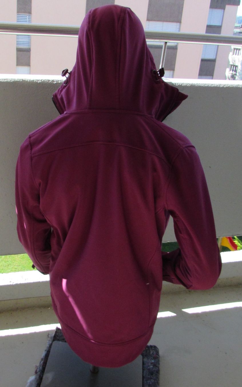 Giacche: Damen Softshell-Jacke Marke HTC – Usato da Aadorf venduto da Olymp05 4