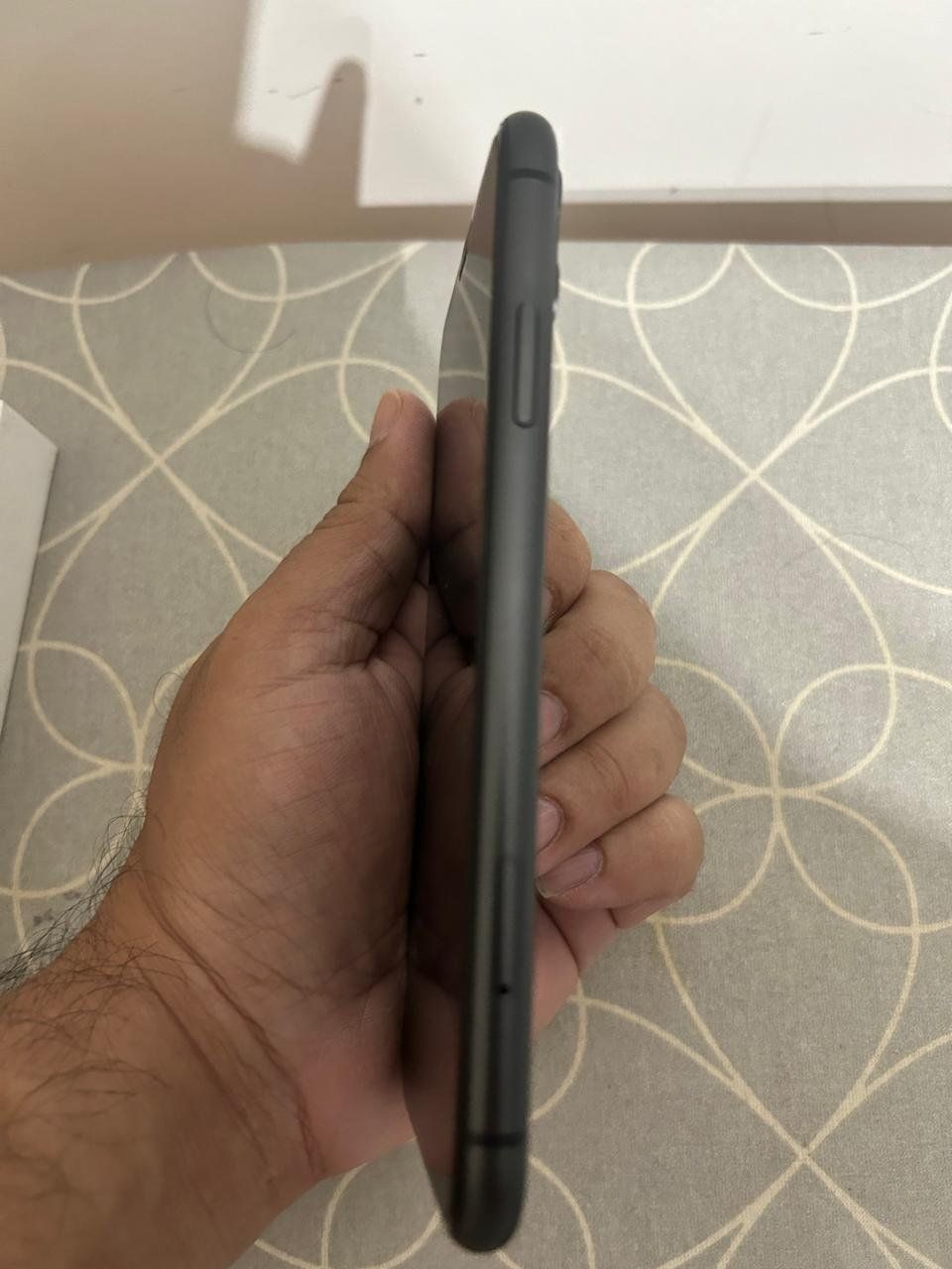 Apple Telefoni cellulari / Smartphones: iPhone 11/ 64 GB/iOS 26.6 – Usato da Basel venduto da rat_7r5v 3