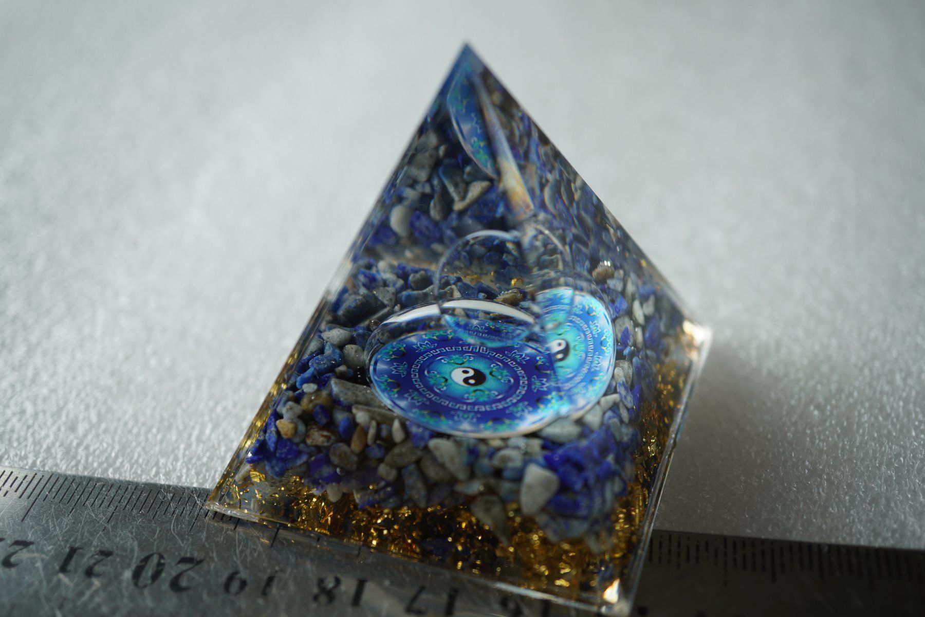Minerali & Pietre curative: Lapis Lazuli   Kugel  Quarz Orgonit -Pyramide – Nuovo e nell'imballaggio originale da Eschenbach SG venduto da topstone 5