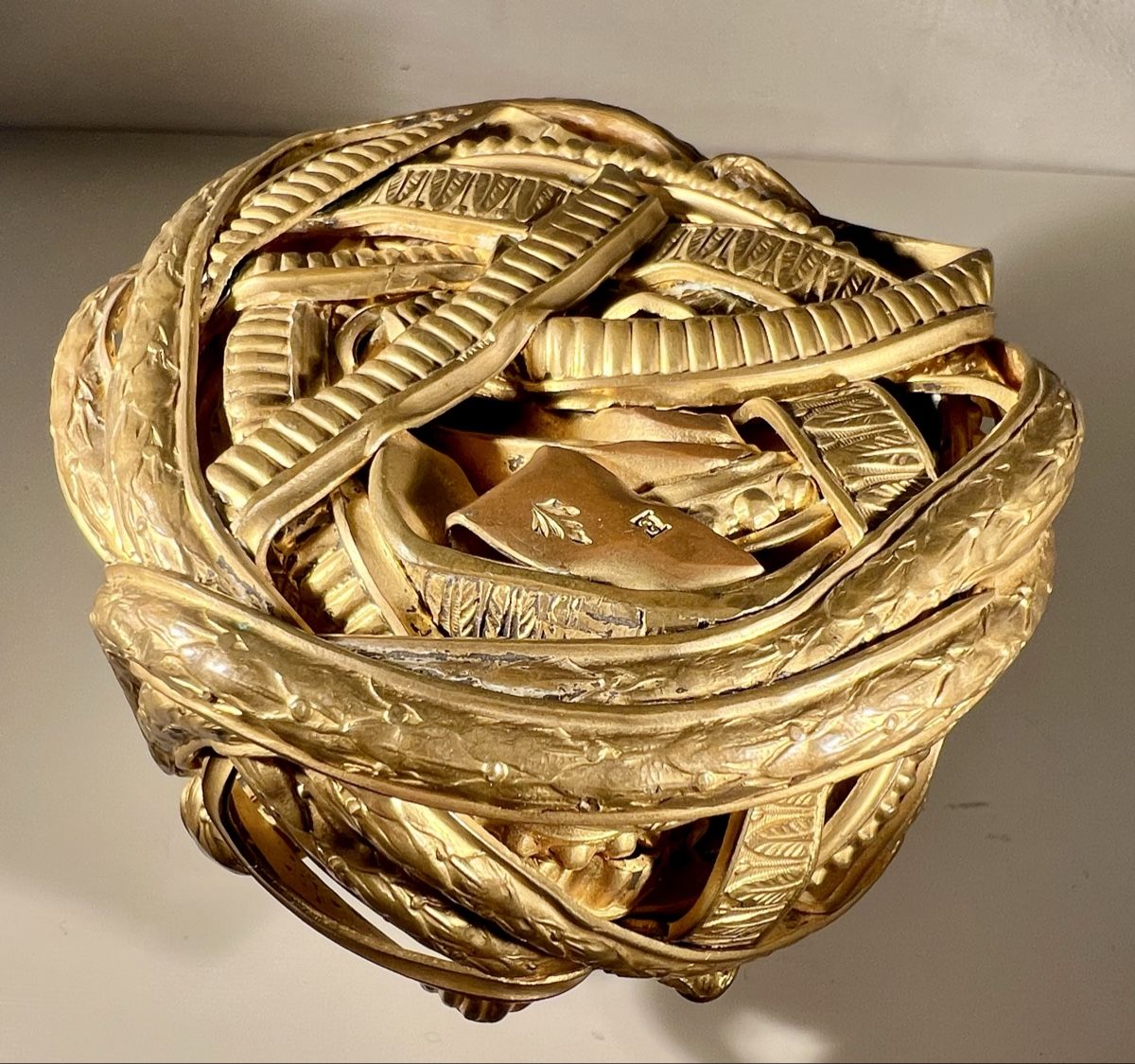 Tutte le decorazioni: Compression Anciens Cadres  Cuivre Doré  Signé Pascal – Usato da Genève venduto da DELIRBEADS 1