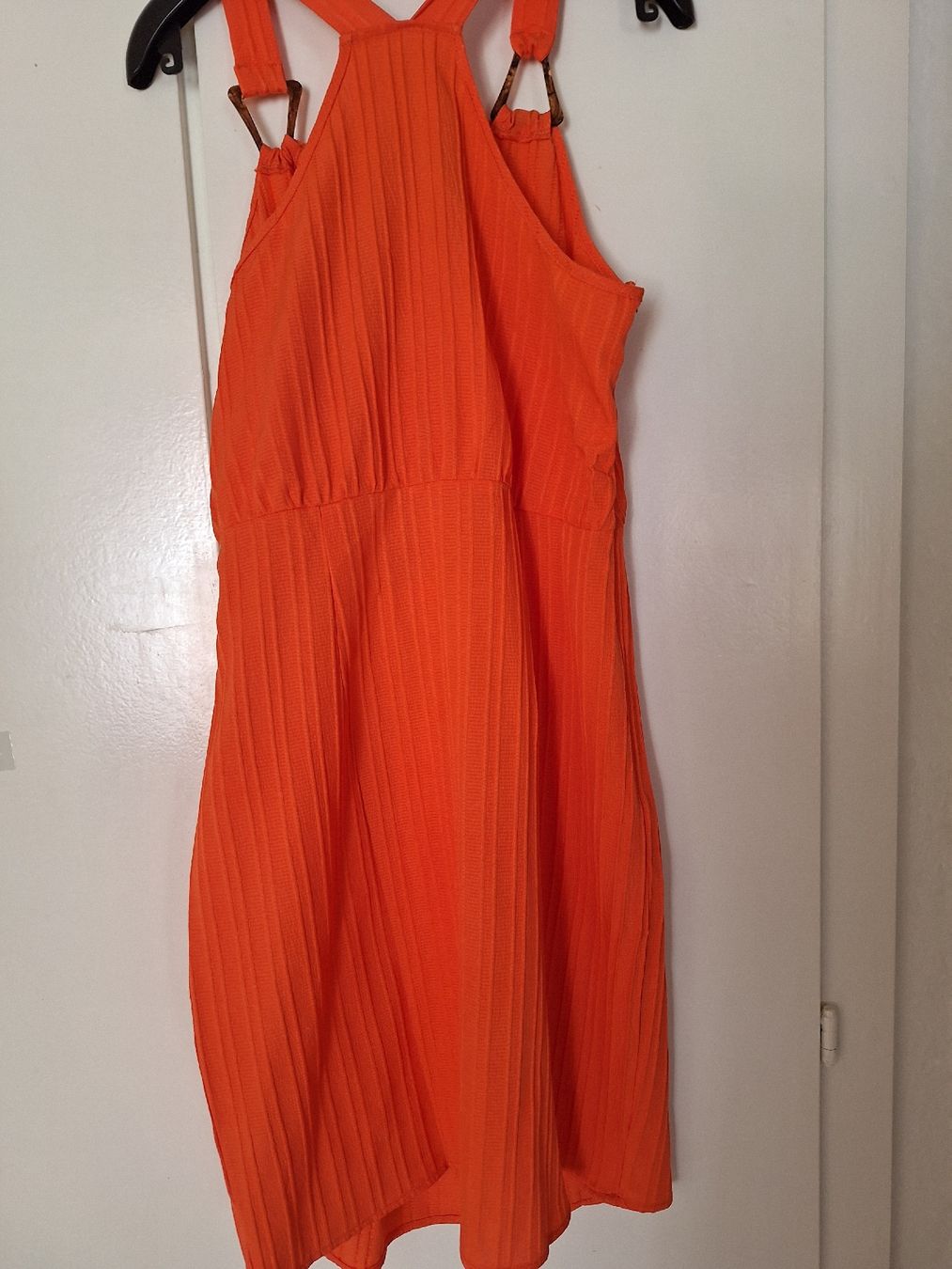 Robes: Robe – Neuf (Voir description) à Fribourg par car_6vvs 2