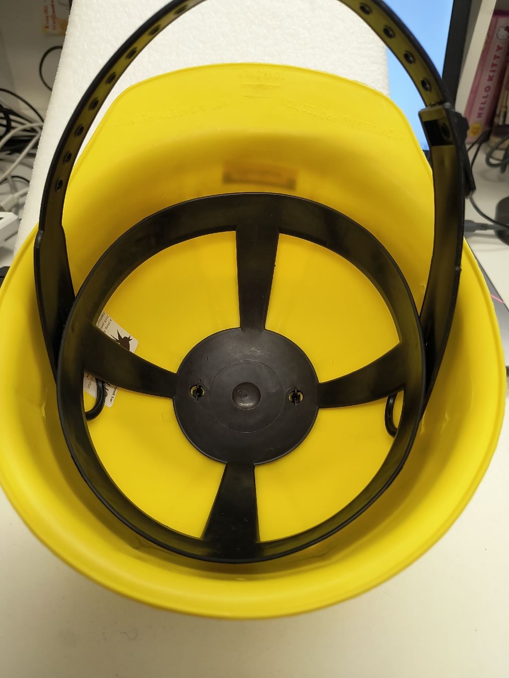 Protezione per viso e udito: Eberhard Kinder Bauhelm, Top Zustand – Usato da Oberweningen venduto da Bumblebee2 1